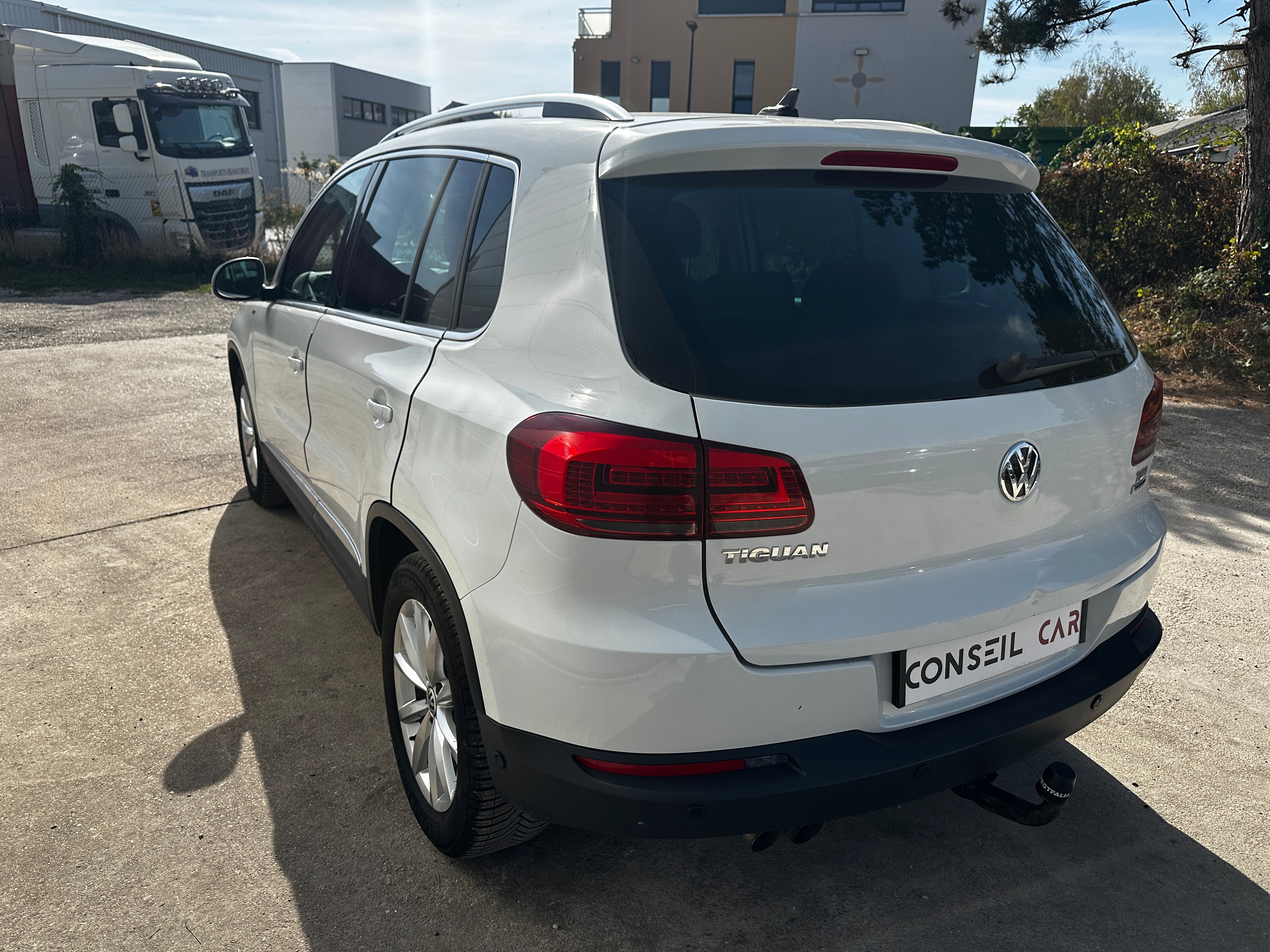 Volkswagen Tiguan 2.0 TDI 110 BLUEMOTION LOUNGE Volkswagen Tiguan 2.0 TDI 110 BLUEMOTION LOUNGE