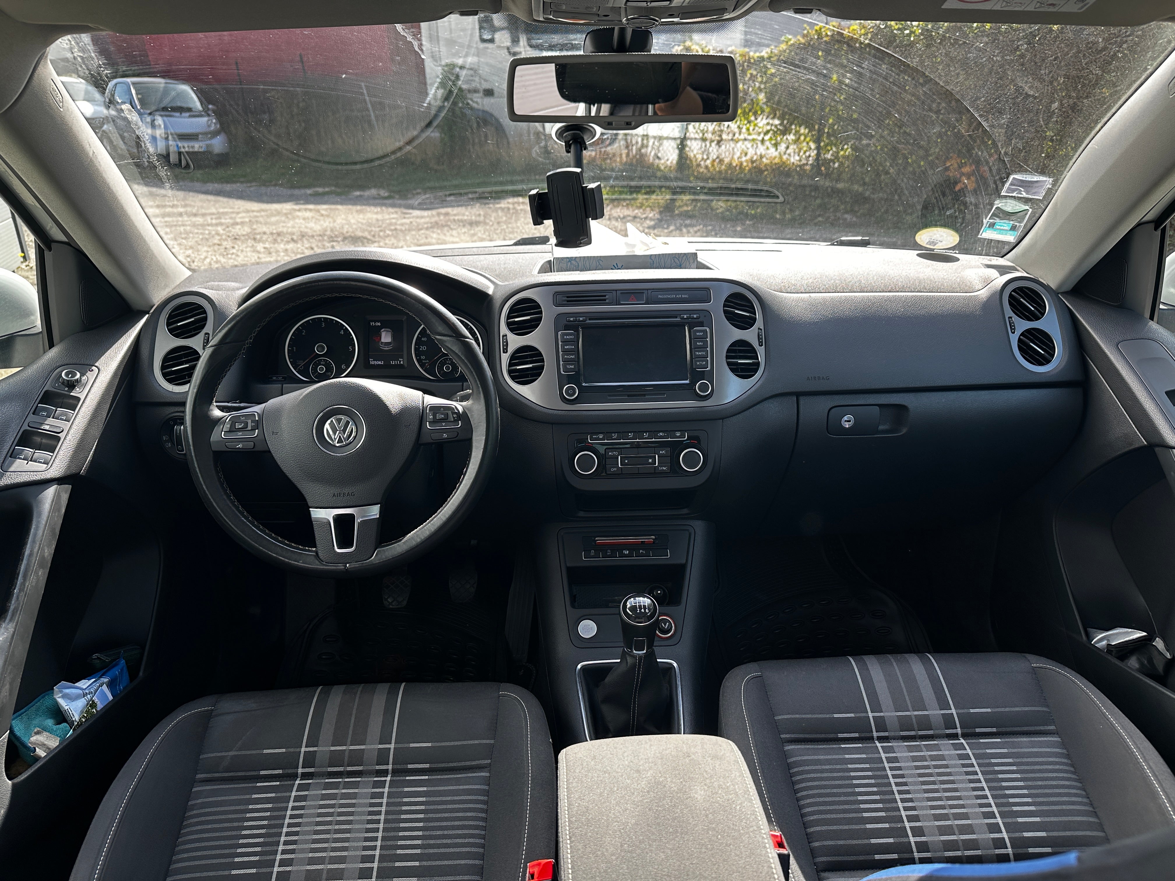 Volkswagen Tiguan 2.0 TDI 110 BLUEMOTION LOUNGE Volkswagen Tiguan 2.0 TDI 110 BLUEMOTION LOUNGE
