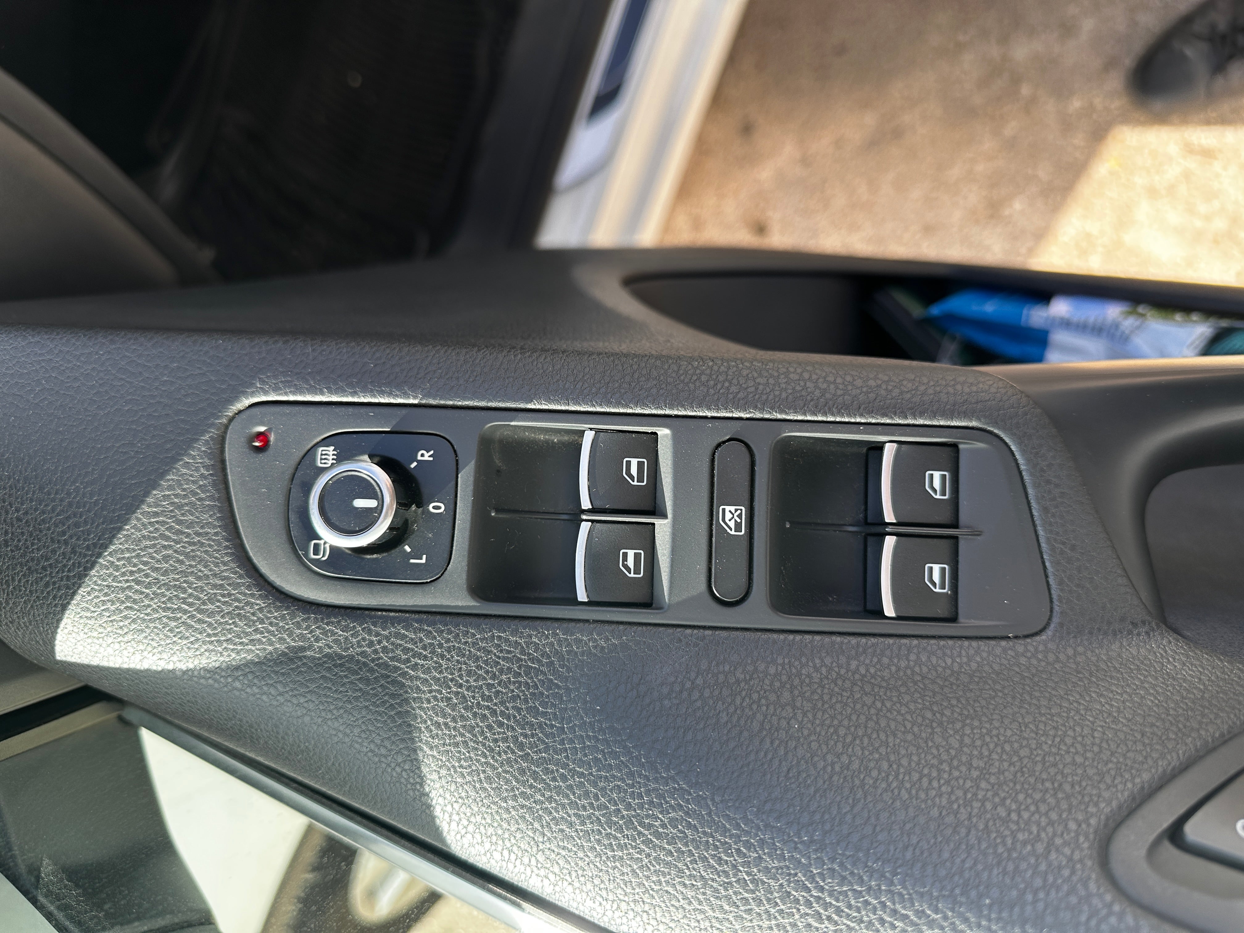 Volkswagen Tiguan 2.0 TDI 110 BLUEMOTION LOUNGE Volkswagen Tiguan 2.0 TDI 110 BLUEMOTION LOUNGE