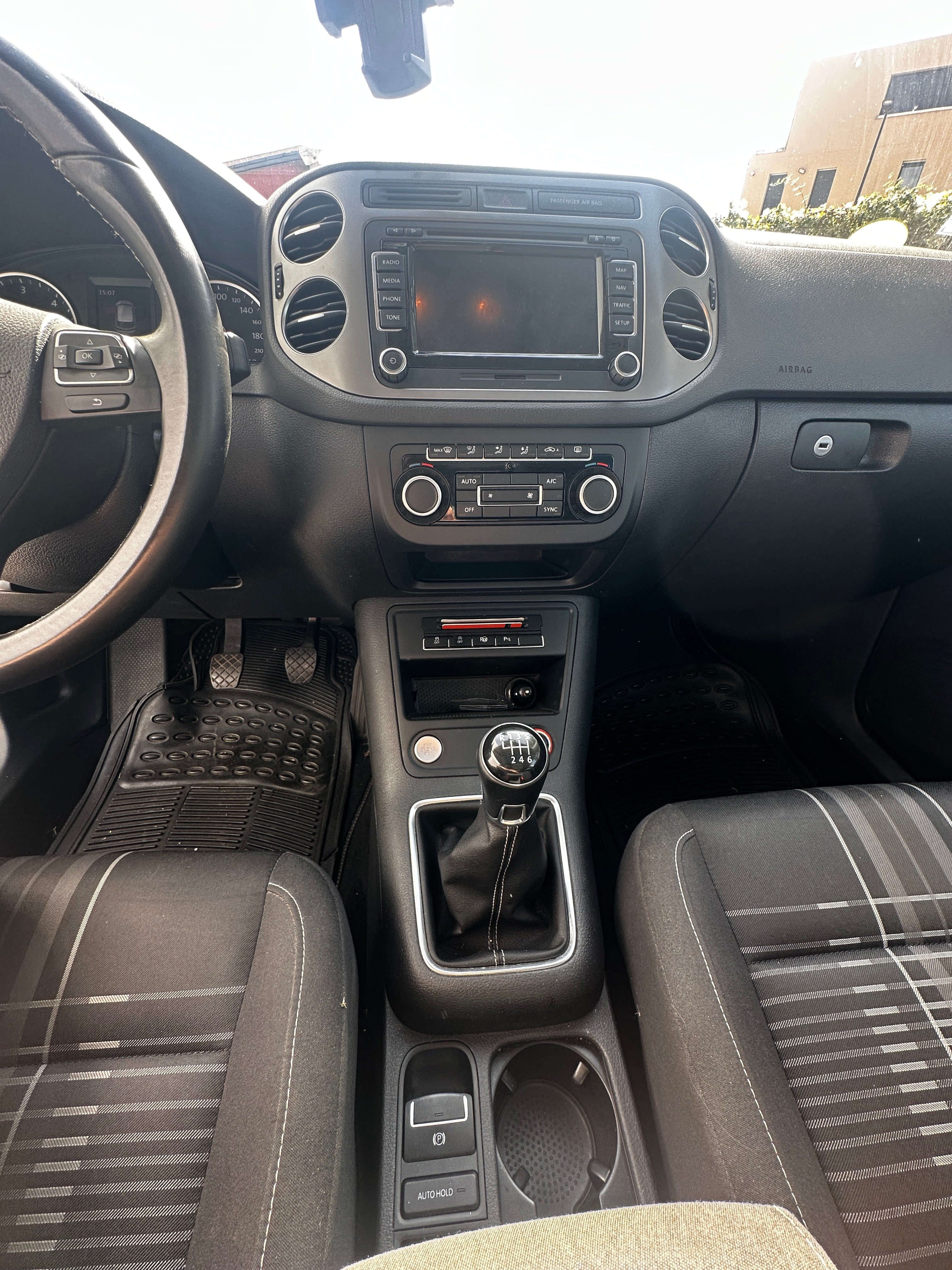 Volkswagen Tiguan 2.0 TDI 110 BLUEMOTION LOUNGE Volkswagen Tiguan 2.0 TDI 110 BLUEMOTION LOUNGE
