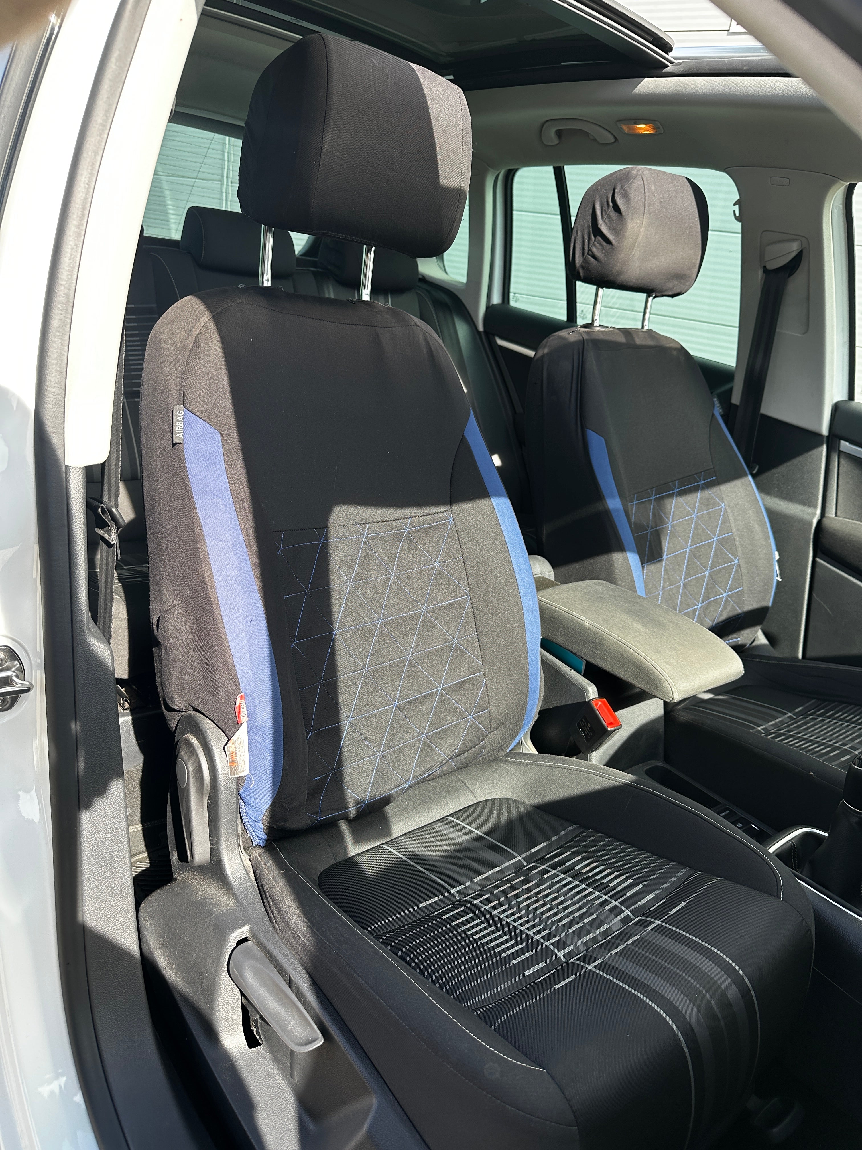Volkswagen Tiguan 2.0 TDI 110 BLUEMOTION LOUNGE Volkswagen Tiguan 2.0 TDI 110 BLUEMOTION LOUNGE