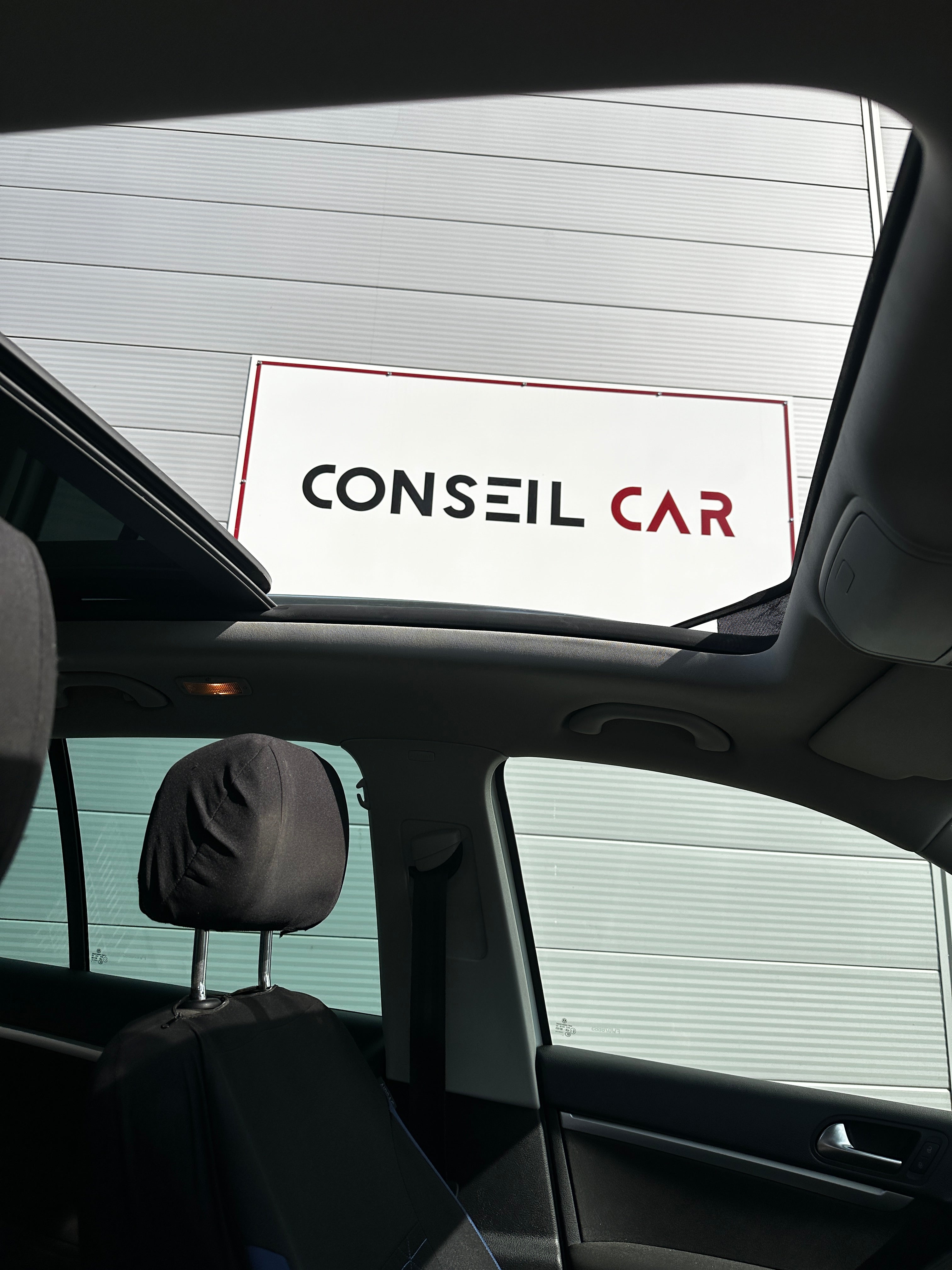 Volkswagen Tiguan 2.0 TDI 110 BLUEMOTION LOUNGE Volkswagen Tiguan 2.0 TDI 110 BLUEMOTION LOUNGE