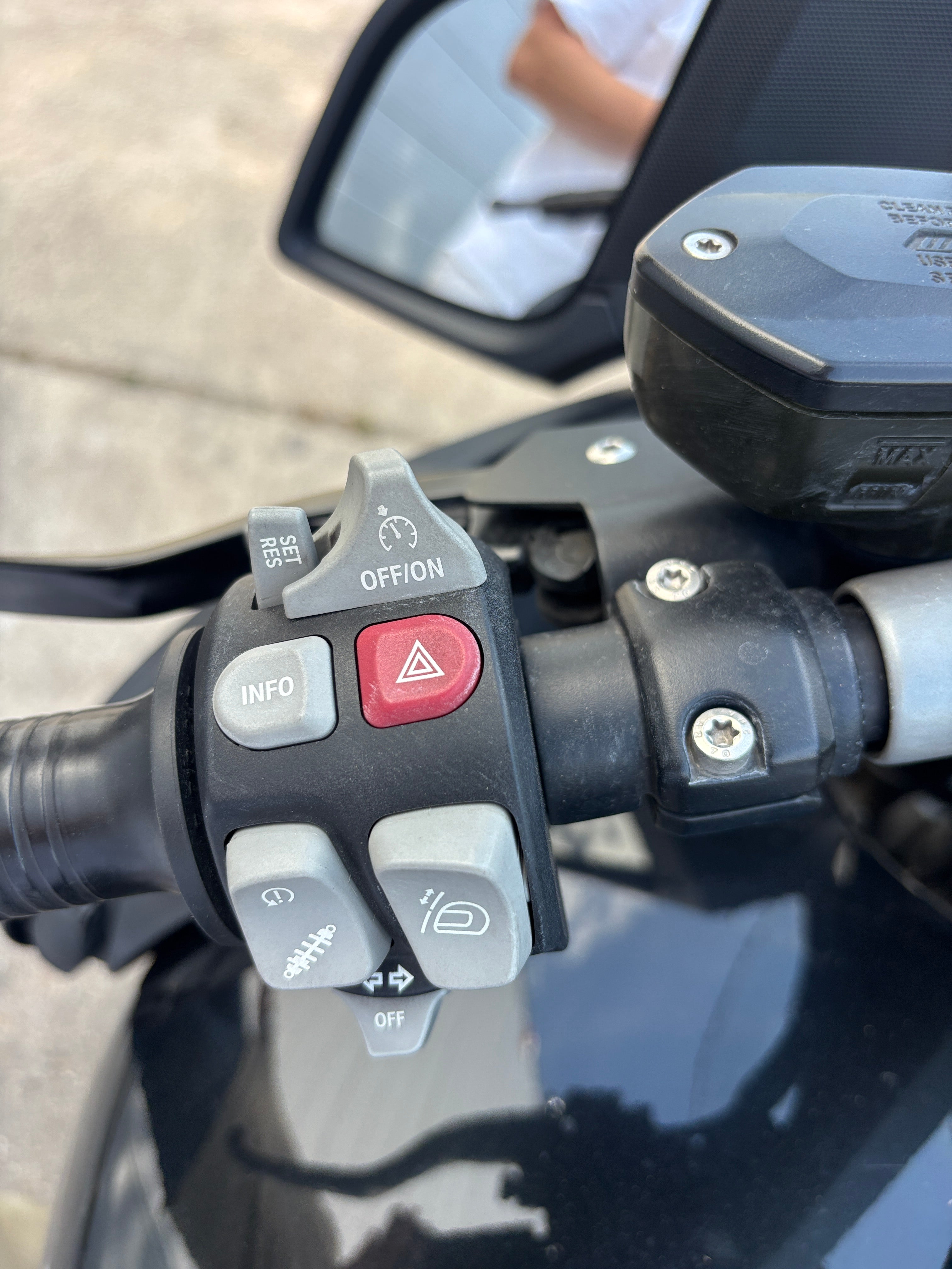 BMW R 1200 RT BMW R 1200 RT