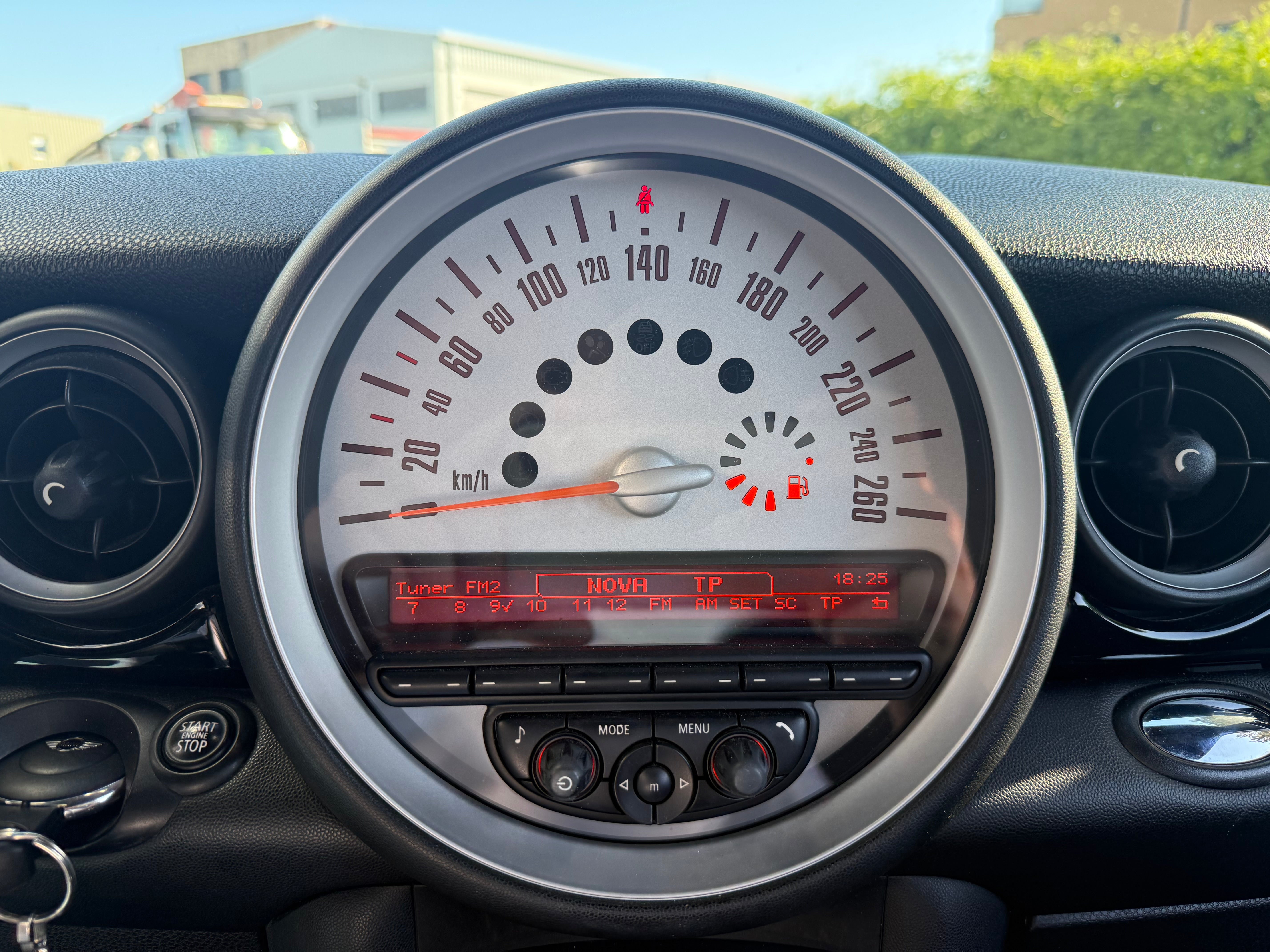 Mini MINI COOPER 1.6 120CH Mini MINI COOPER 1.6 120CH