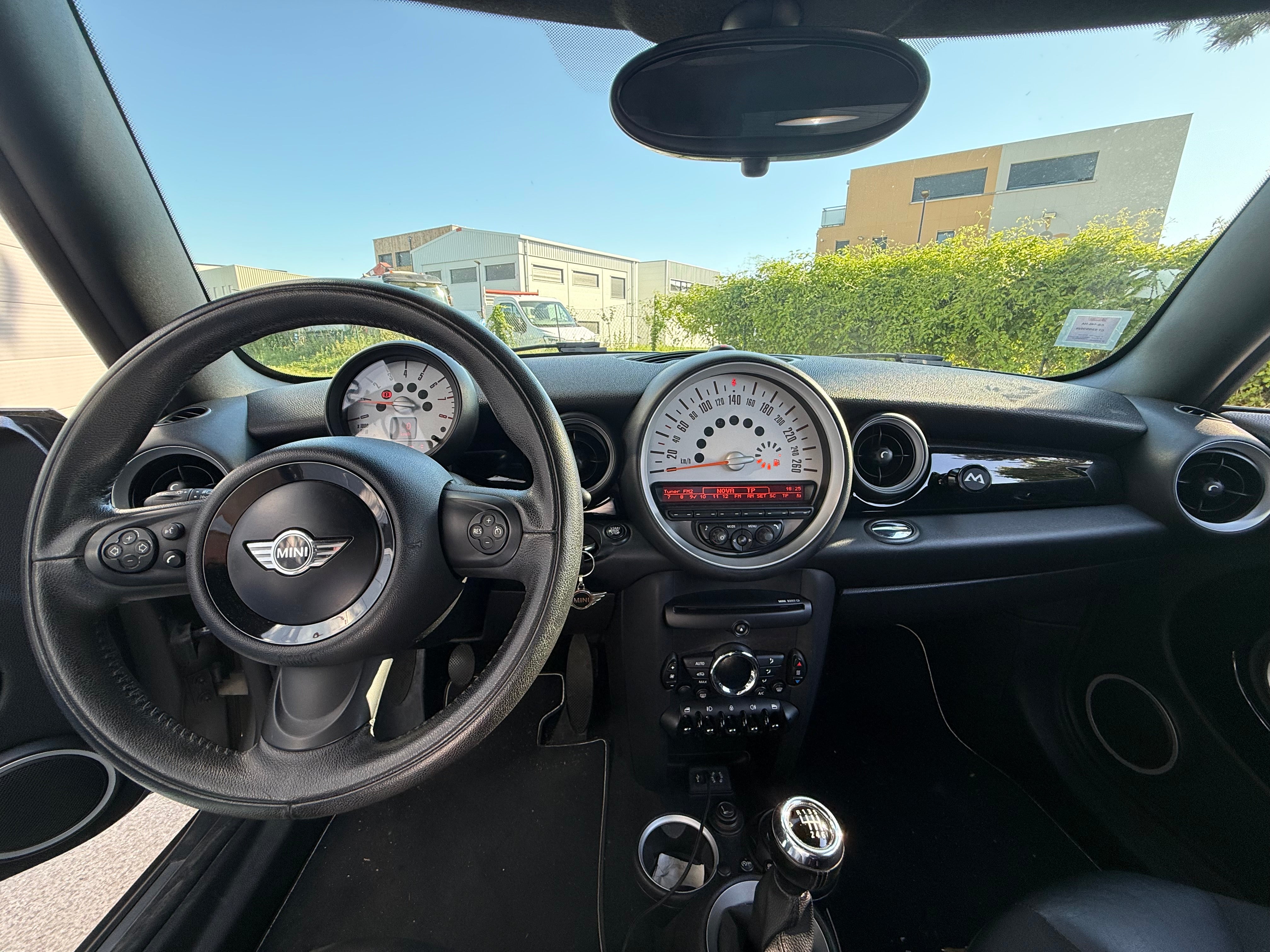 Mini MINI COOPER 1.6 120CH Mini MINI COOPER 1.6 120CH