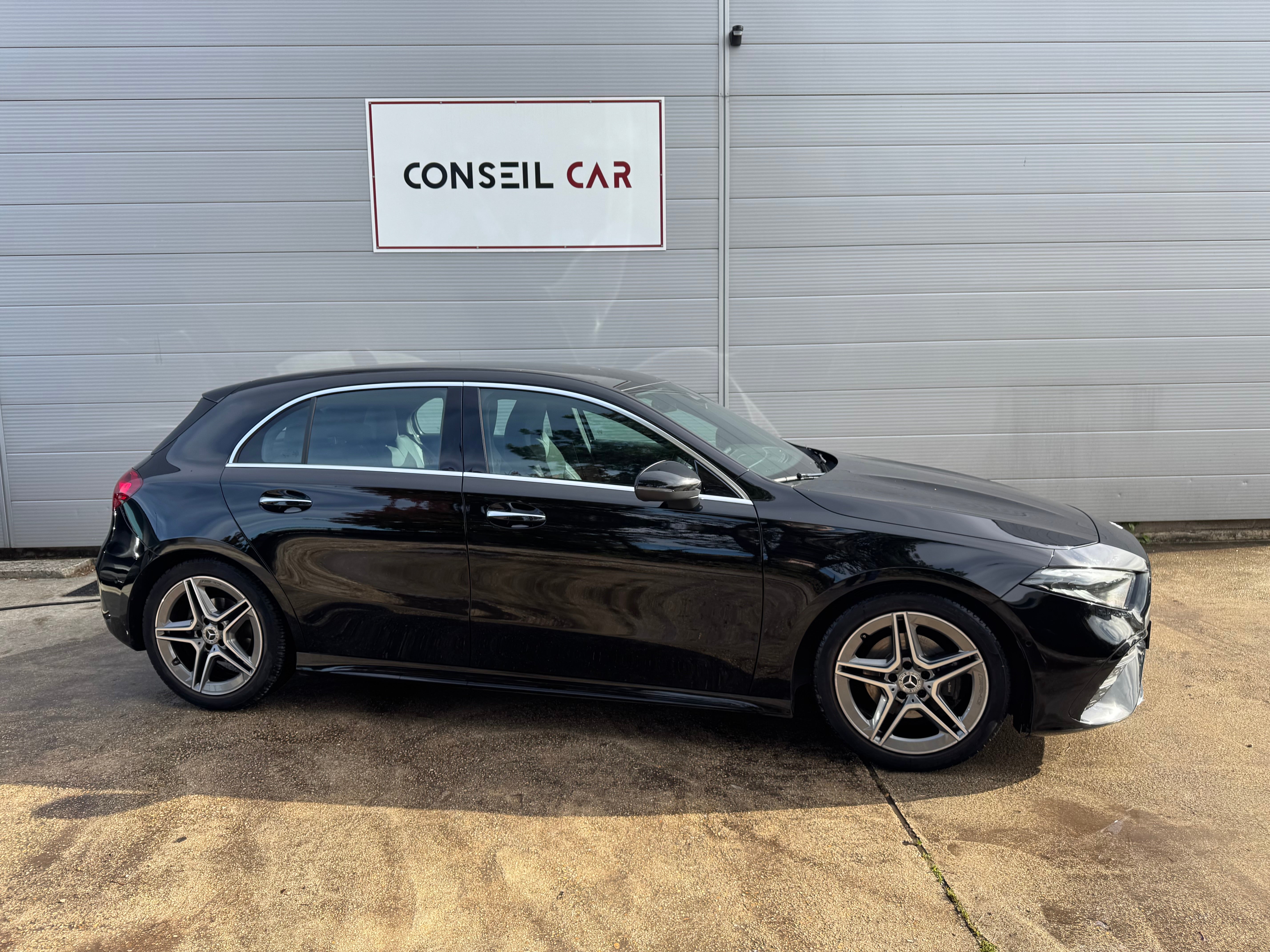 Mercedes Classe A 180 AMG LINE Mercedes Classe A 180 AMG LINE