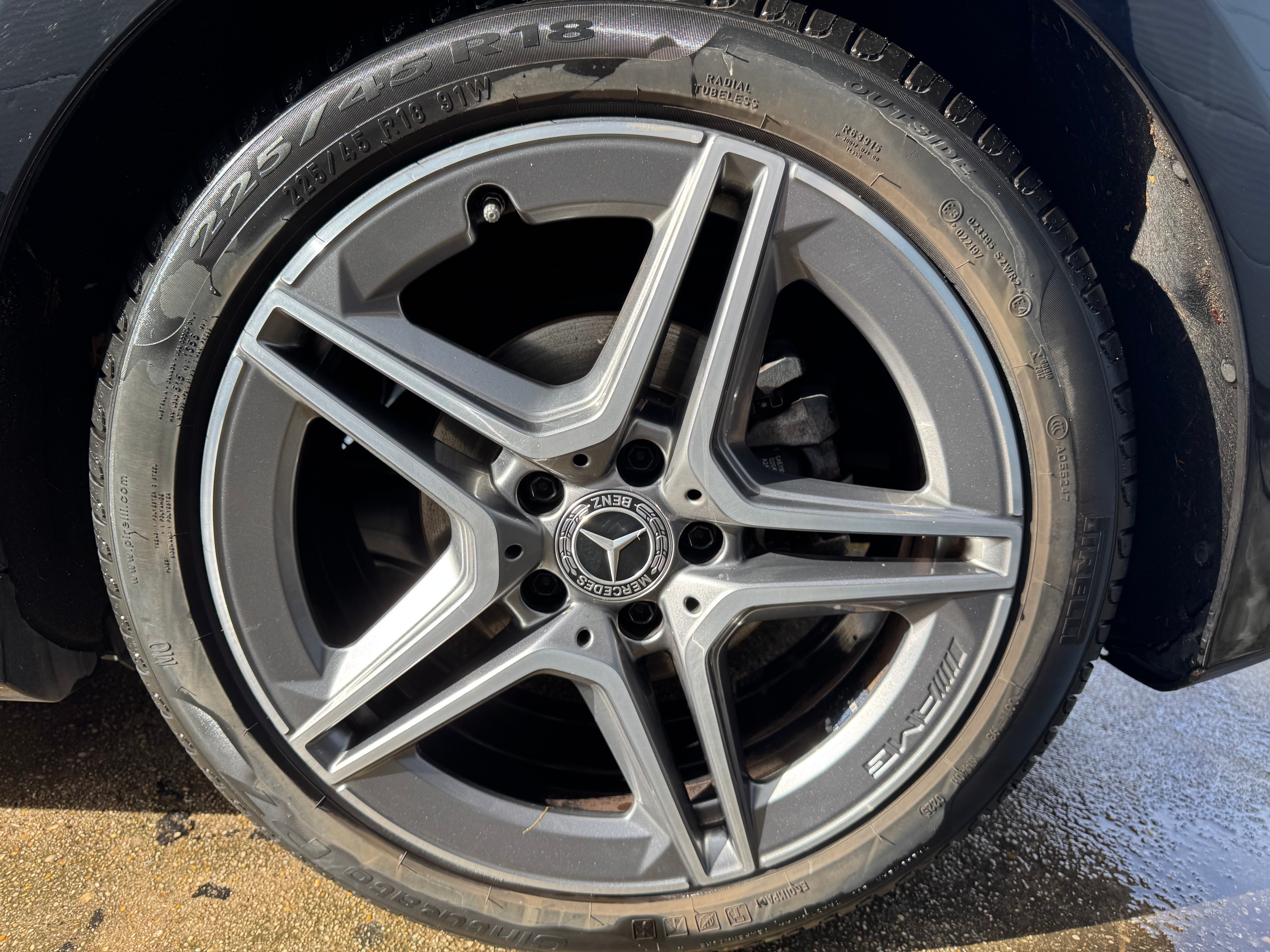 Mercedes Classe A 180 AMG LINE Mercedes Classe A 180 AMG LINE