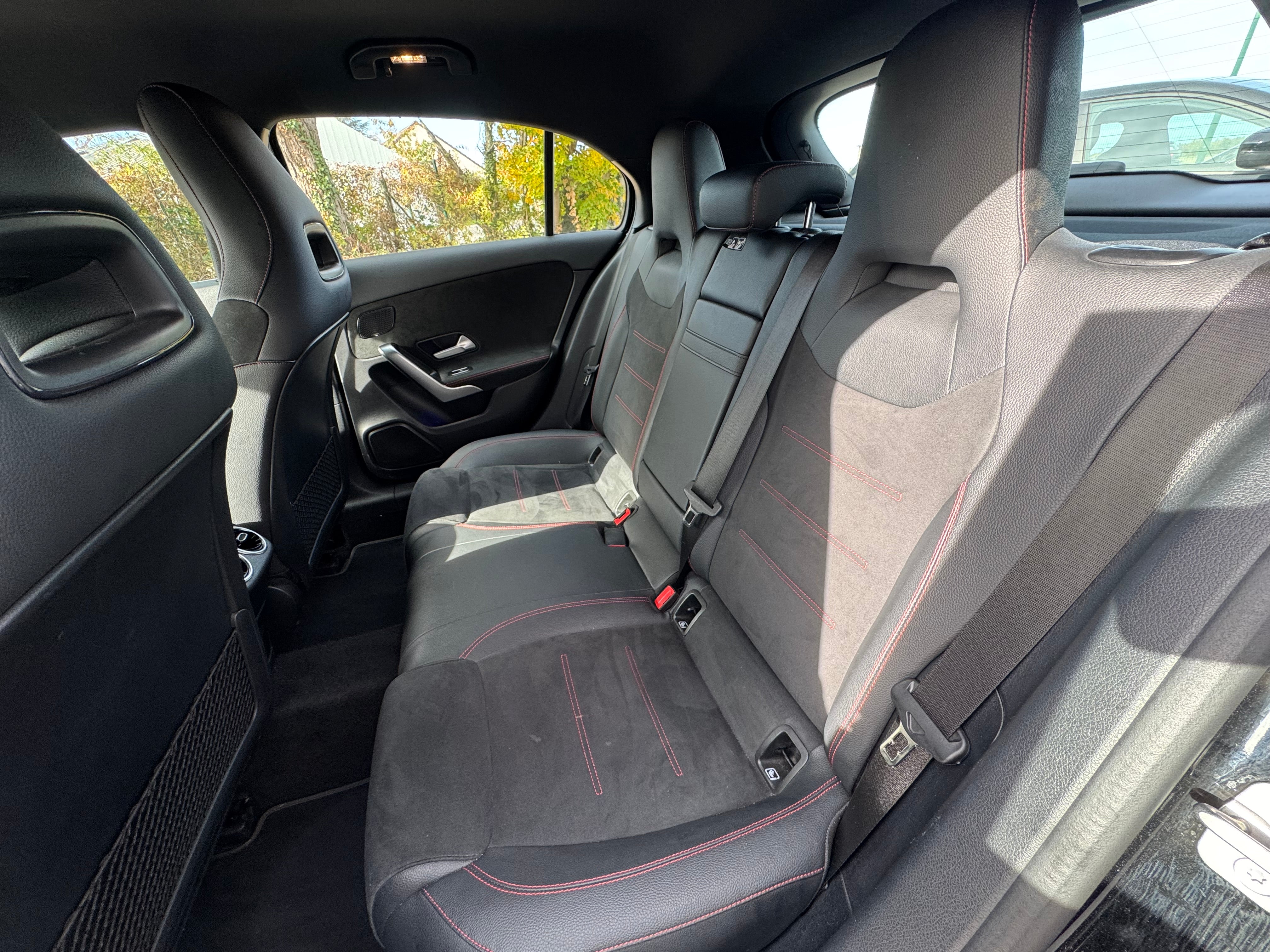 Mercedes Classe A 180 AMG LINE Mercedes Classe A 180 AMG LINE