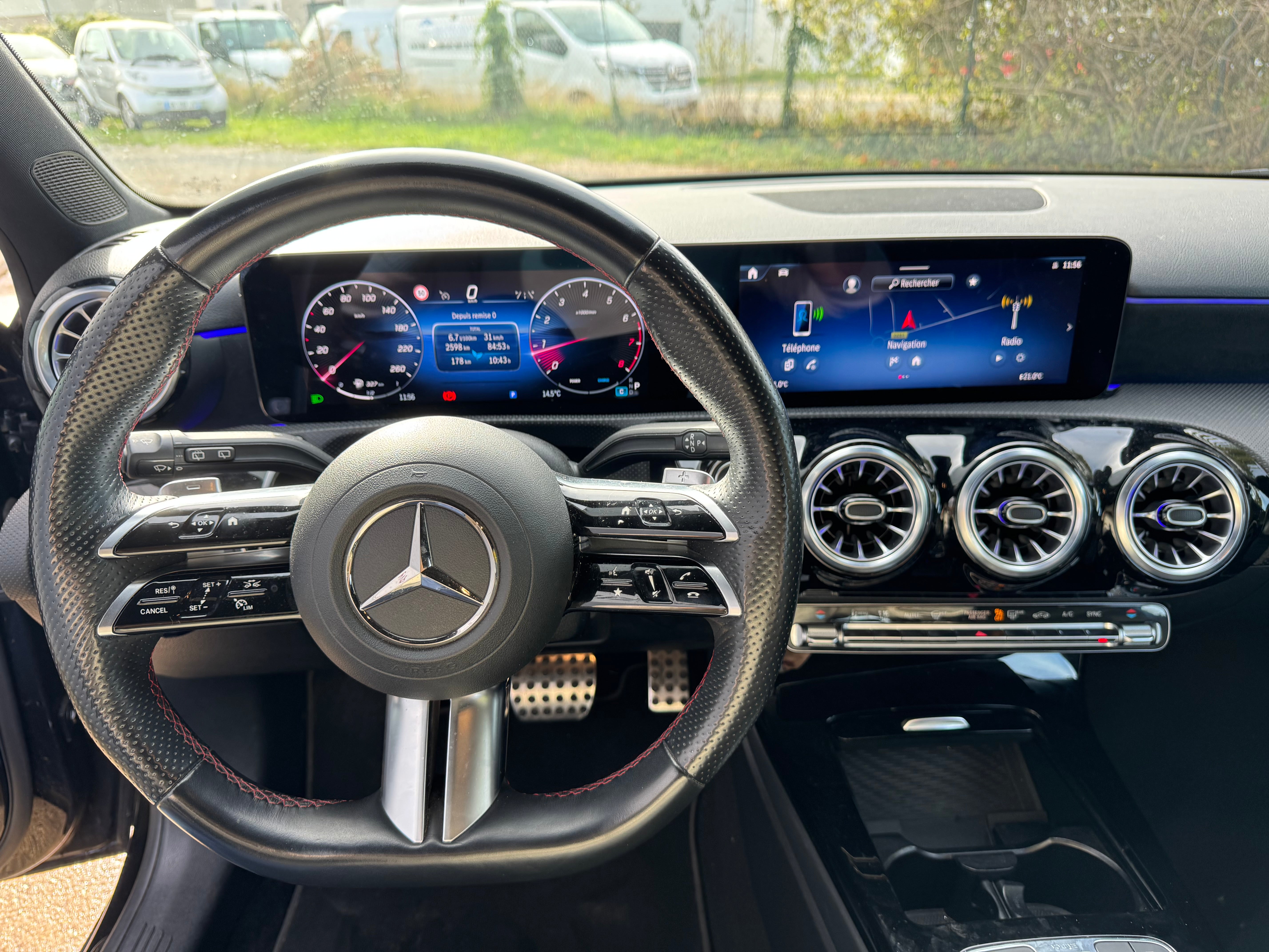 Mercedes Classe A 180 AMG LINE Mercedes Classe A 180 AMG LINE