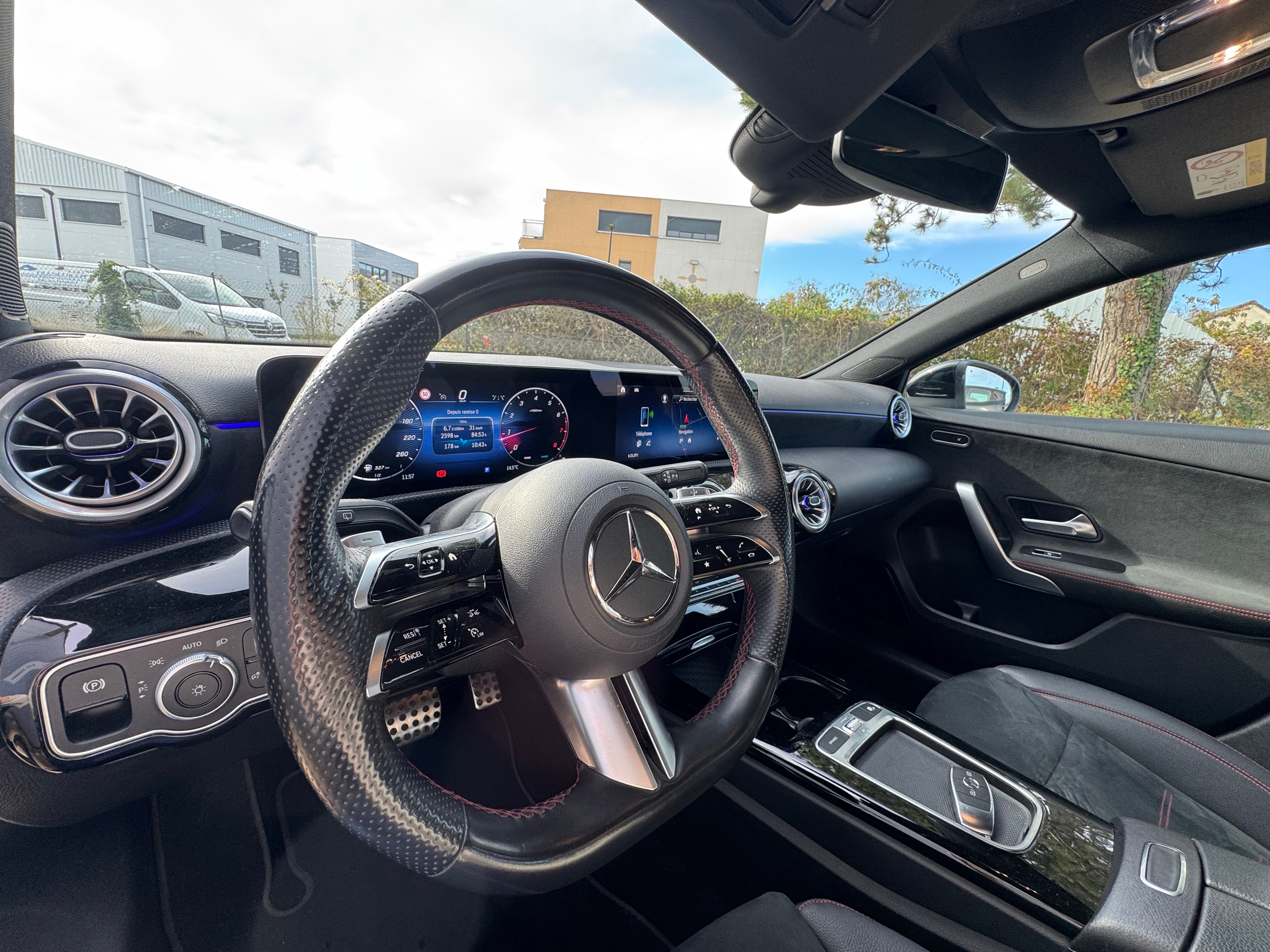 Mercedes Classe A 180 AMG LINE Mercedes Classe A 180 AMG LINE
