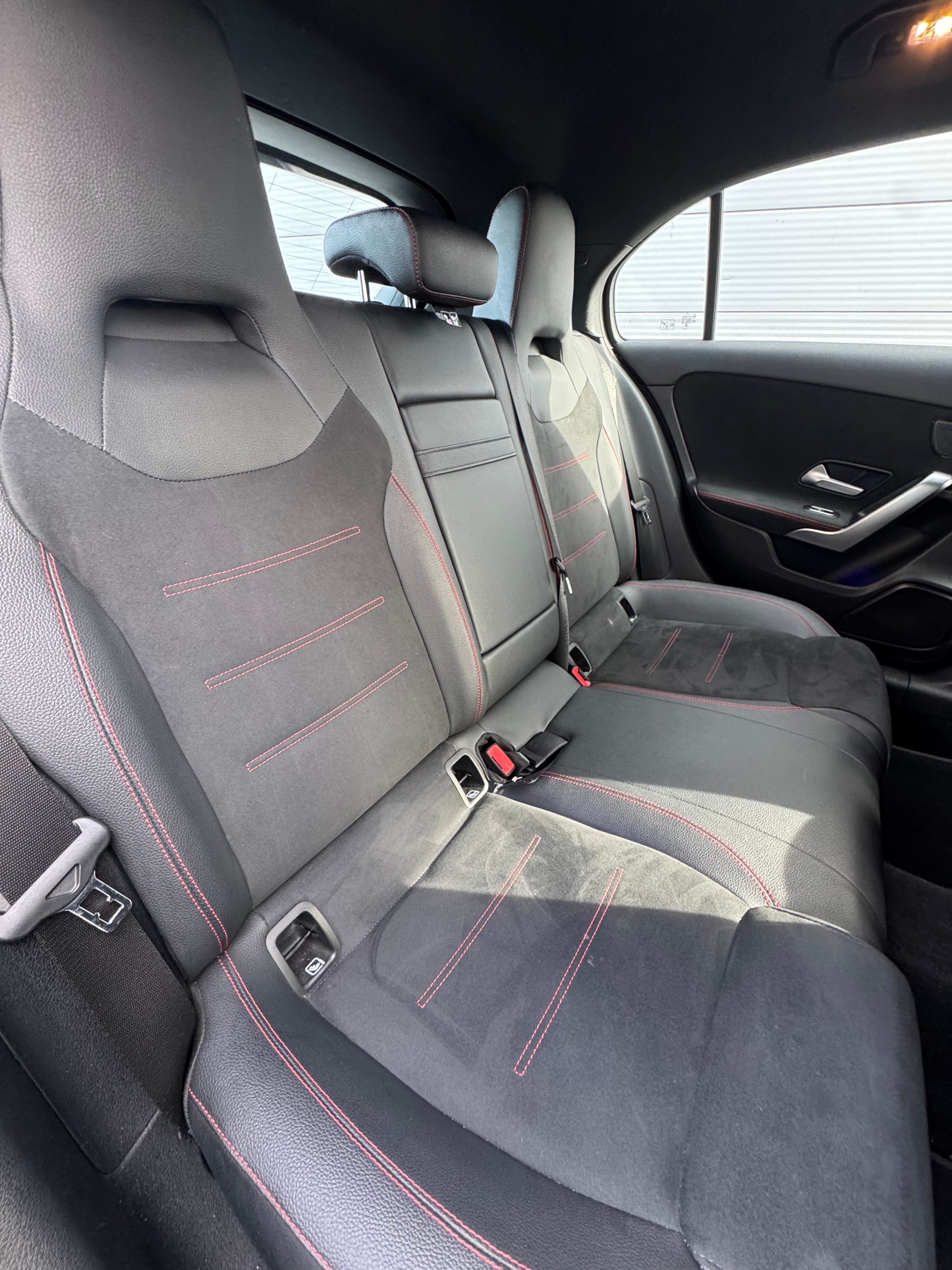 Mercedes Classe A 180 AMG LINE Mercedes Classe A 180 AMG LINE