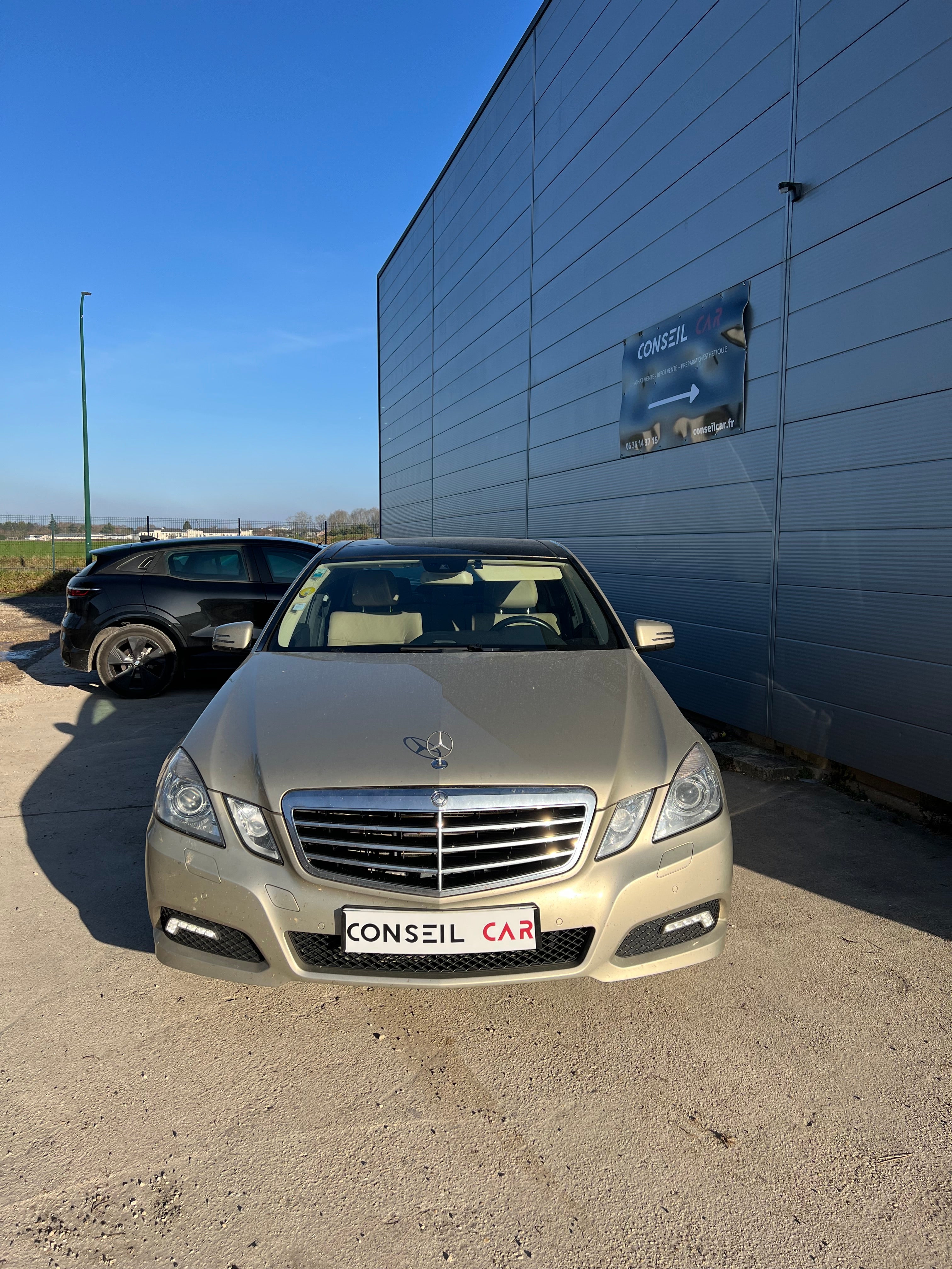 Mercedes Classe E 350D 3.0 V6 231ch 7G-TRONIC Mercedes Classe E 350D 3.0 V6 231ch 7G-TRONIC