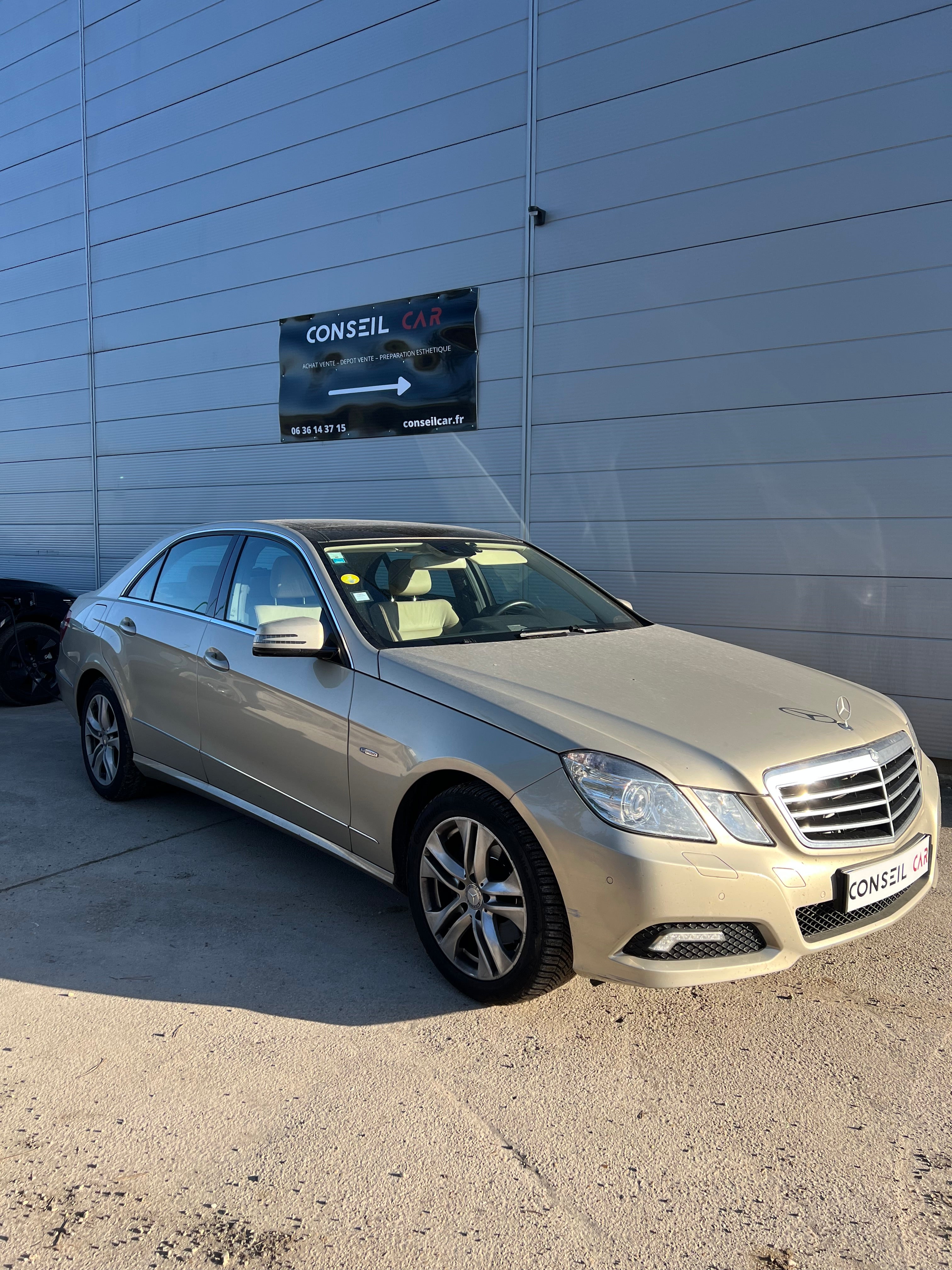 Mercedes Classe E 350D 3.0 V6 231ch 7G-TRONIC Mercedes Classe E 350D 3.0 V6 231ch 7G-TRONIC