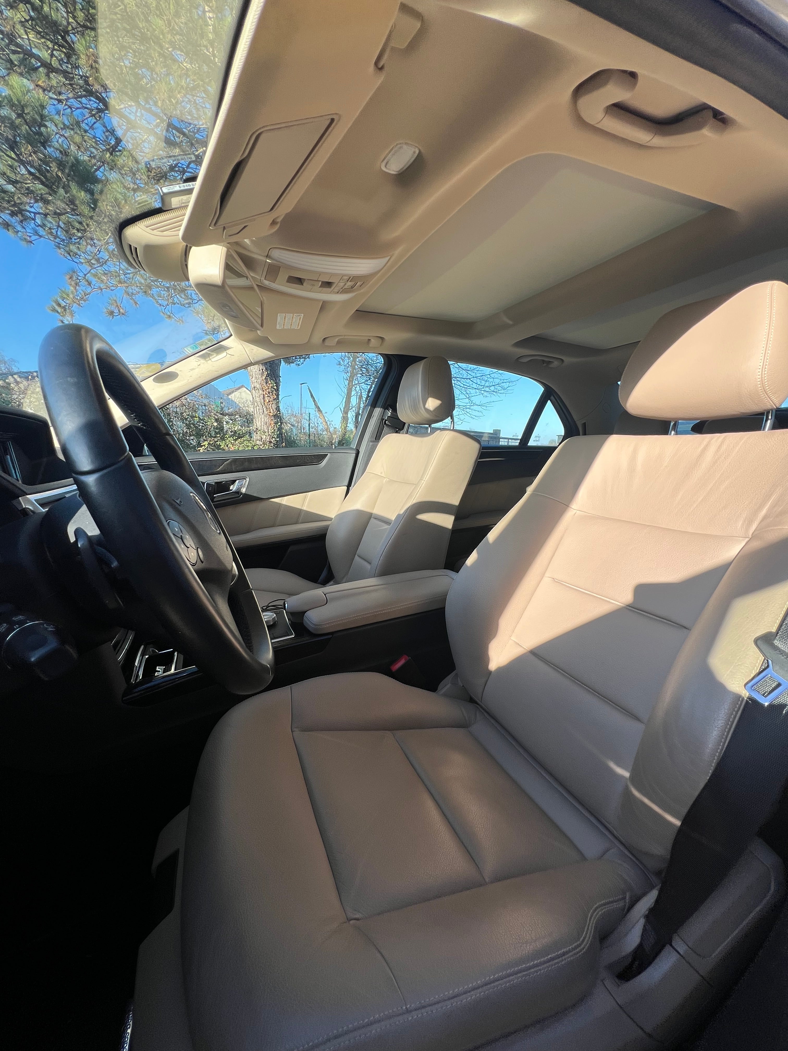 Mercedes Classe E 350D 3.0 V6 231ch 7G-TRONIC Mercedes Classe E 350D 3.0 V6 231ch 7G-TRONIC