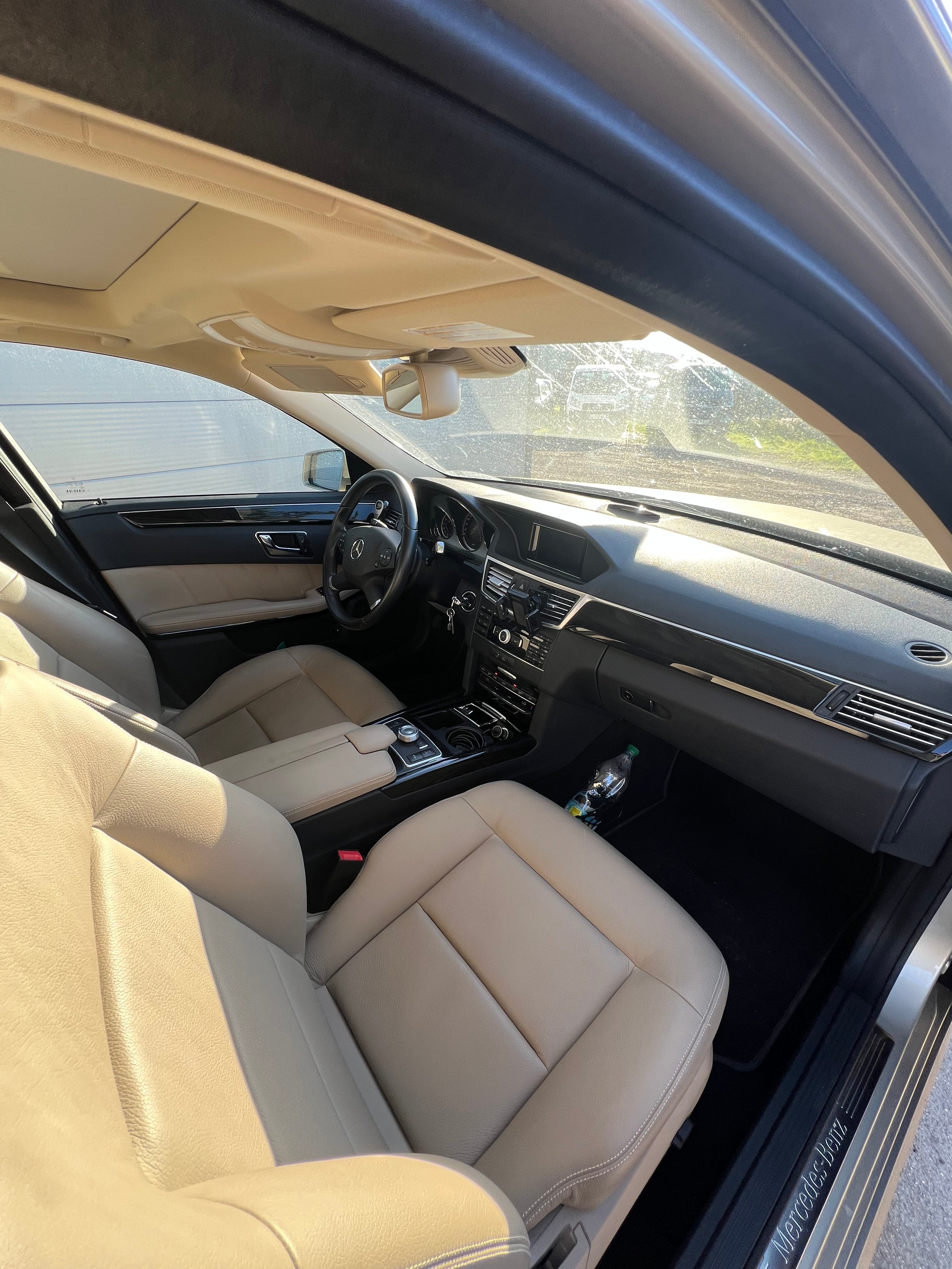 Mercedes Classe E 350D 3.0 V6 231ch 7G-TRONIC Mercedes Classe E 350D 3.0 V6 231ch 7G-TRONIC