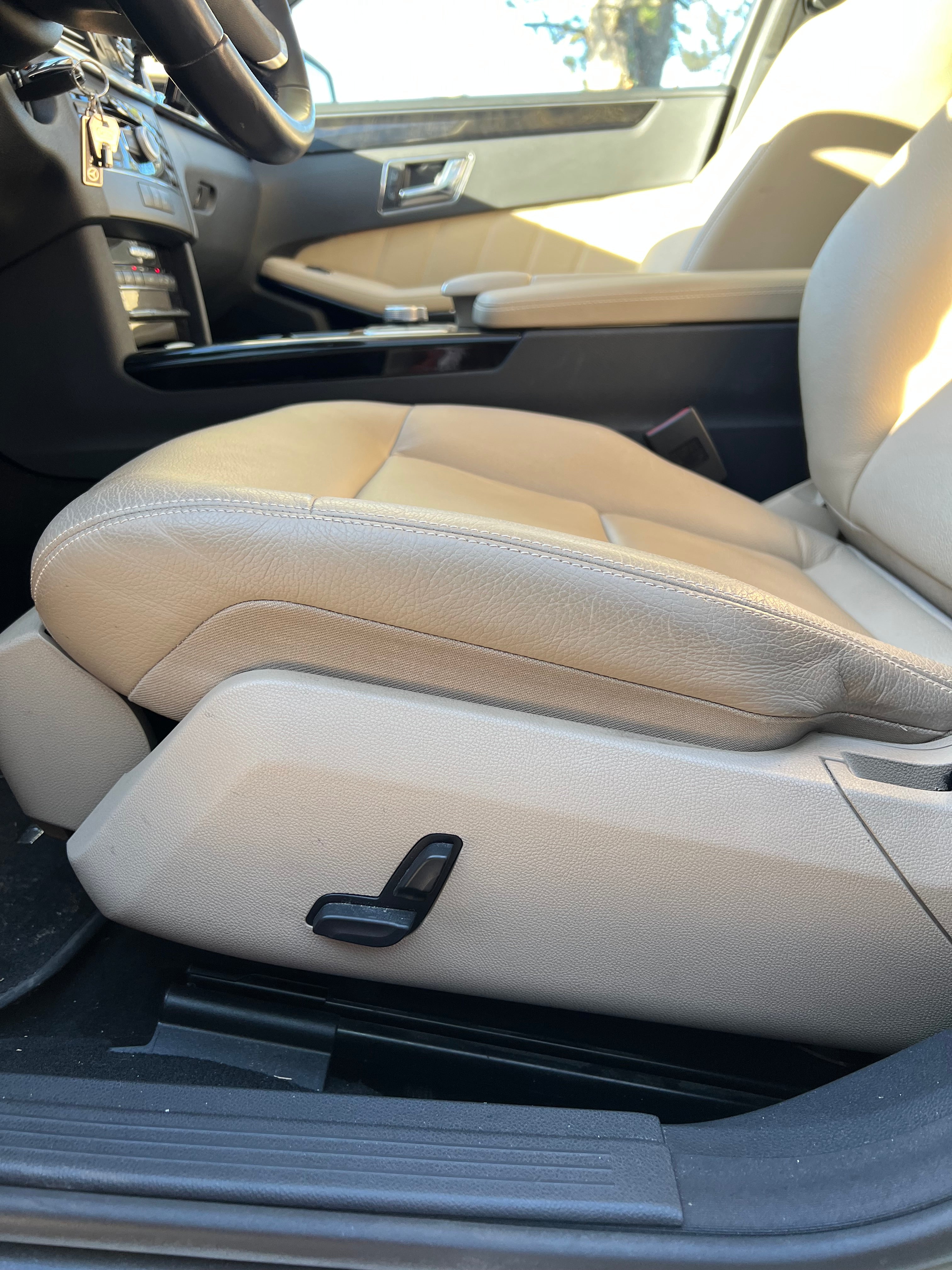 Mercedes Classe E 350D 3.0 V6 231ch 7G-TRONIC Mercedes Classe E 350D 3.0 V6 231ch 7G-TRONIC