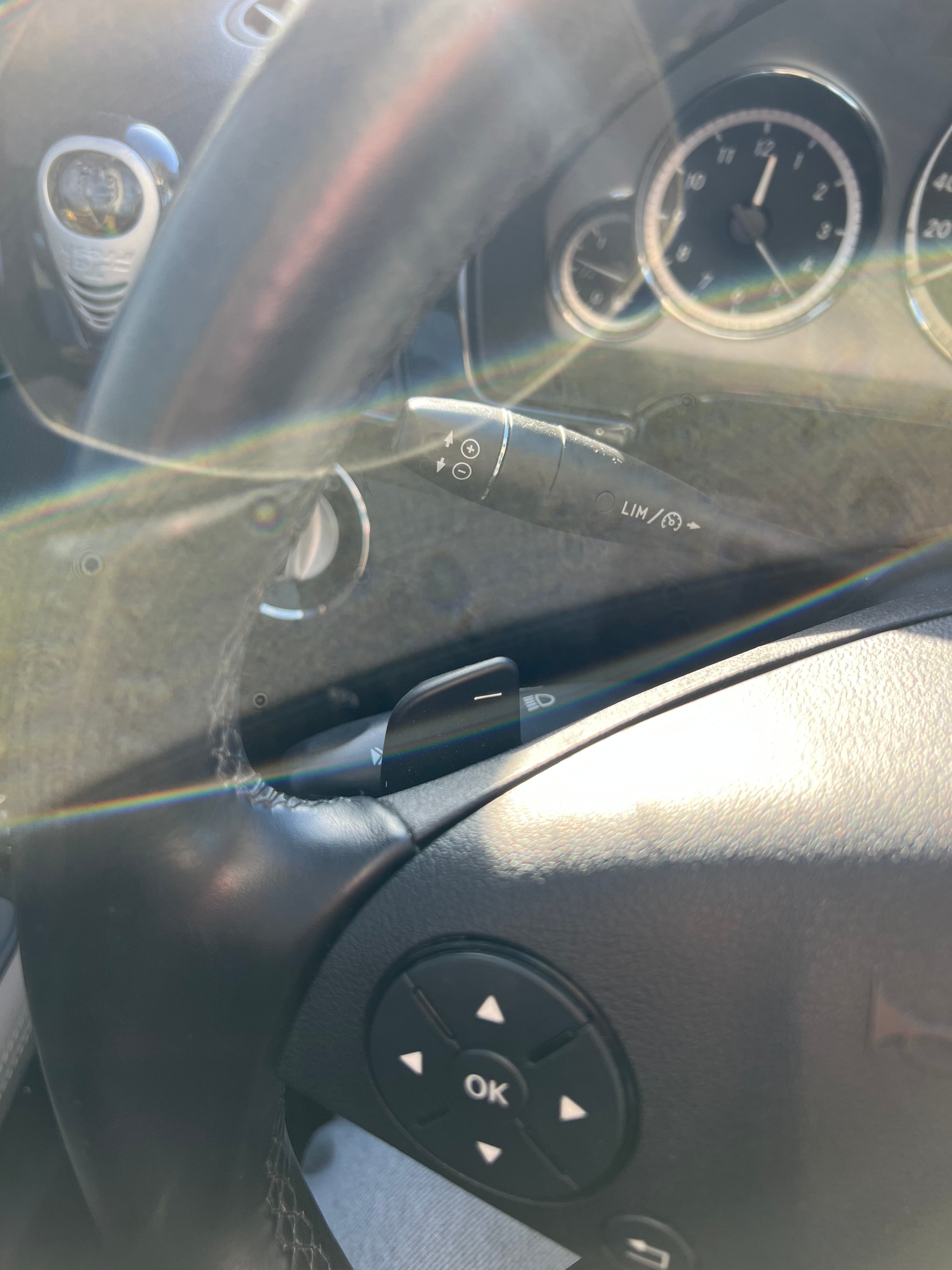 Mercedes Classe E 350D 3.0 V6 231ch 7G-TRONIC Mercedes Classe E 350D 3.0 V6 231ch 7G-TRONIC