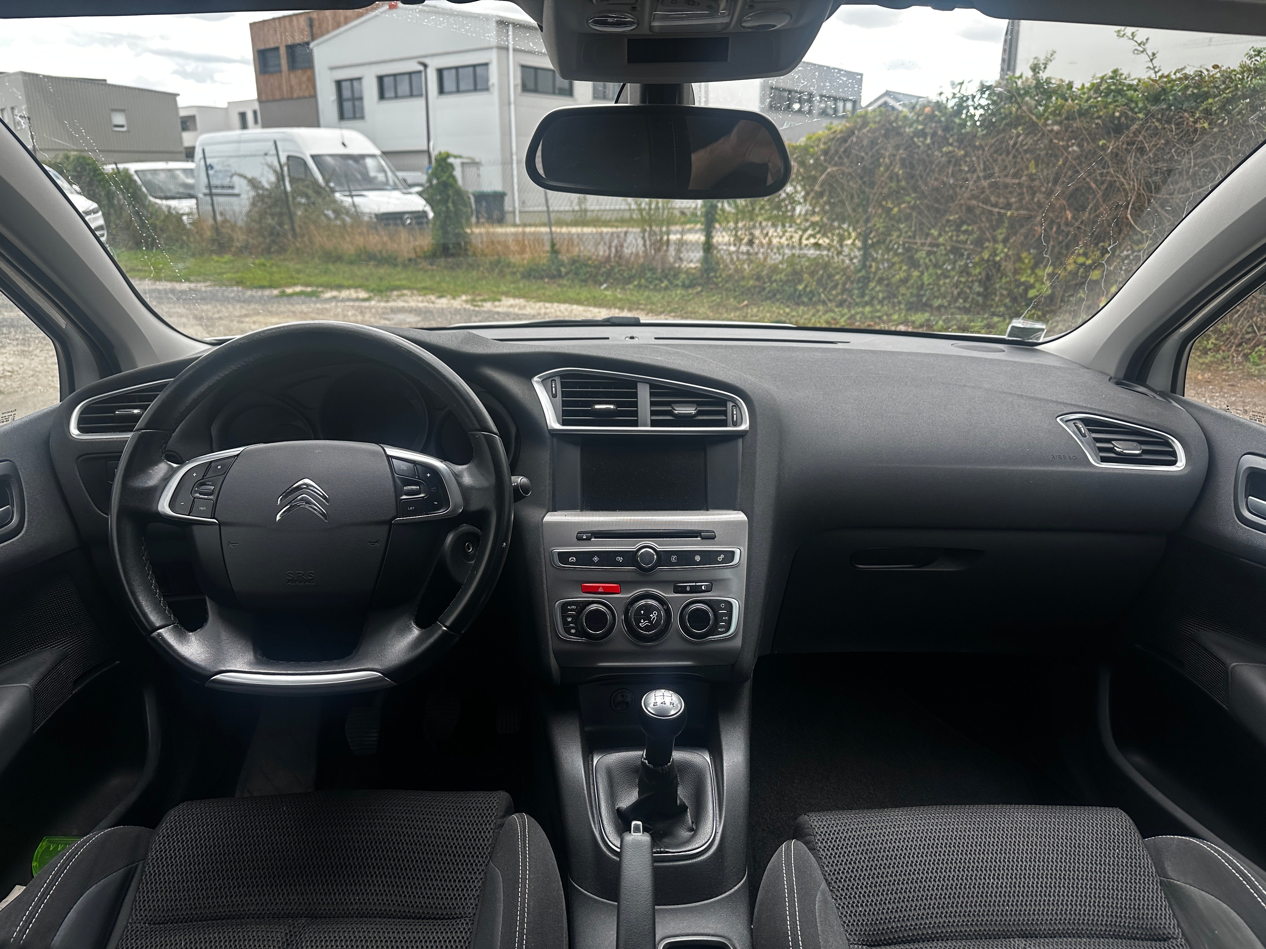 Citroën C4 1.6 HDI 100CH Citroën C4 1.6 HDI 100CH
