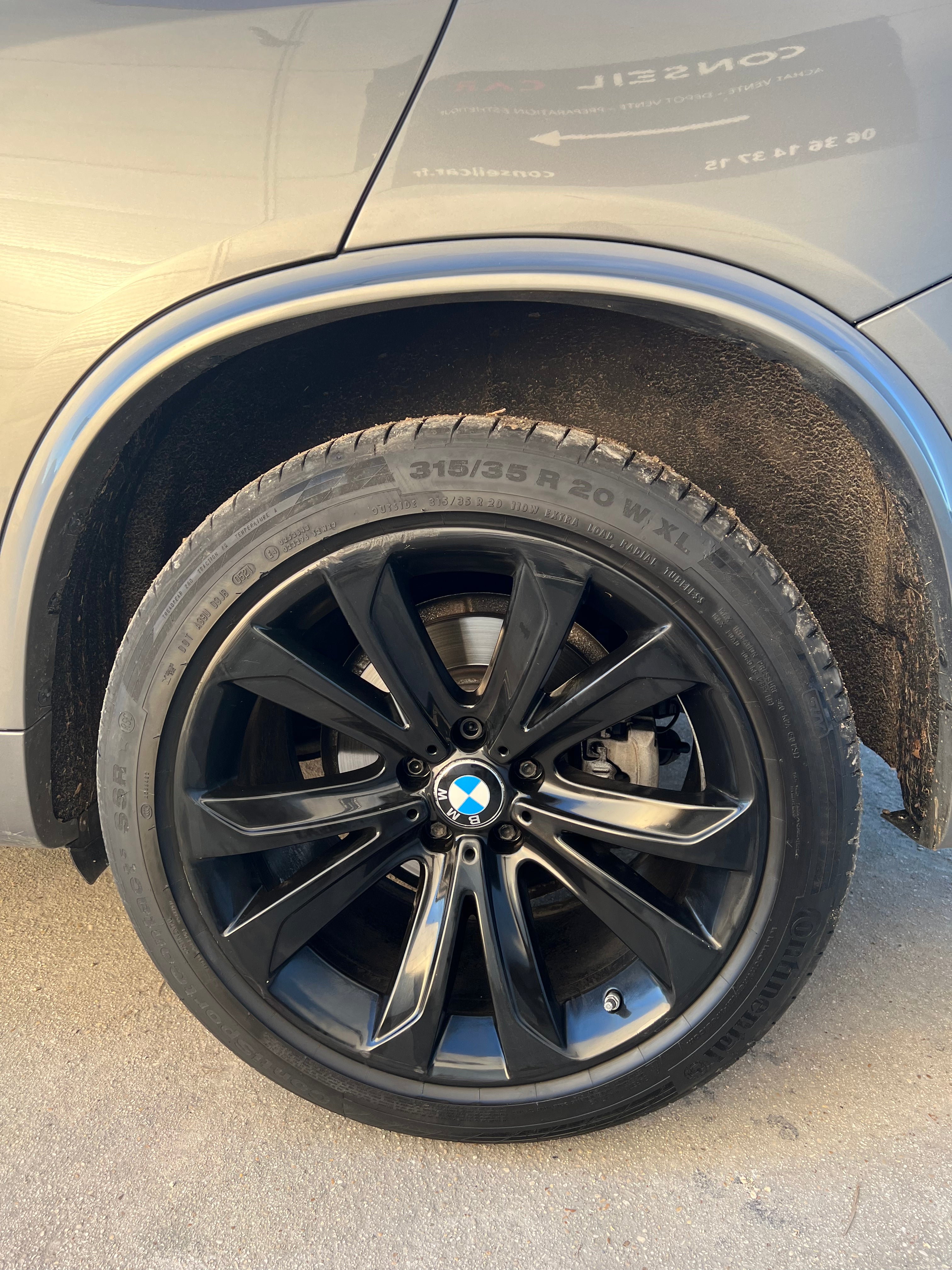 BMW X5 3.0 40E PACK M 313CH BMW X5 3.0 40E PACK M 313CH