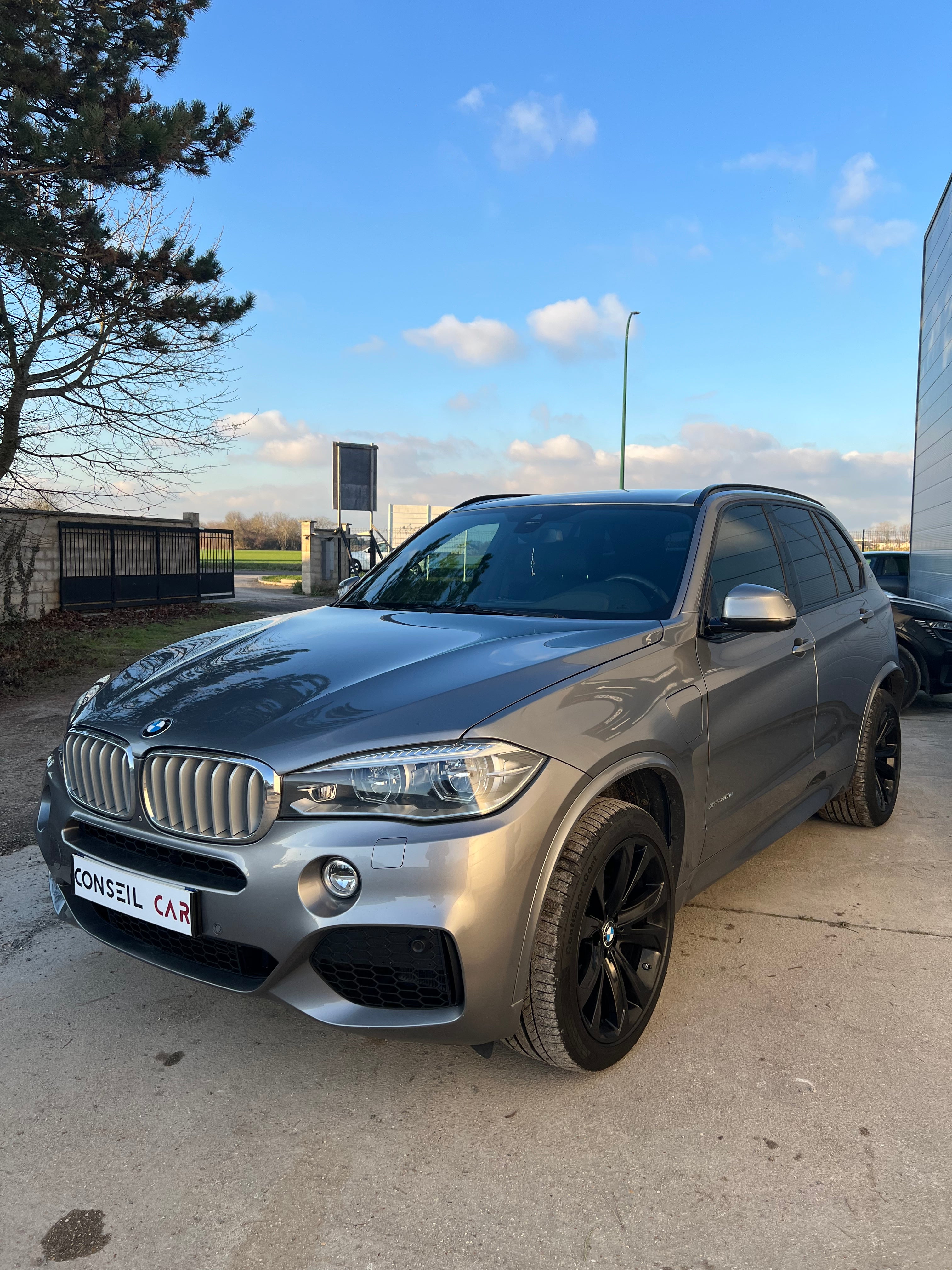 BMW X5 3.0 40E PACK M 313CH BMW X5 3.0 40E PACK M 313CH