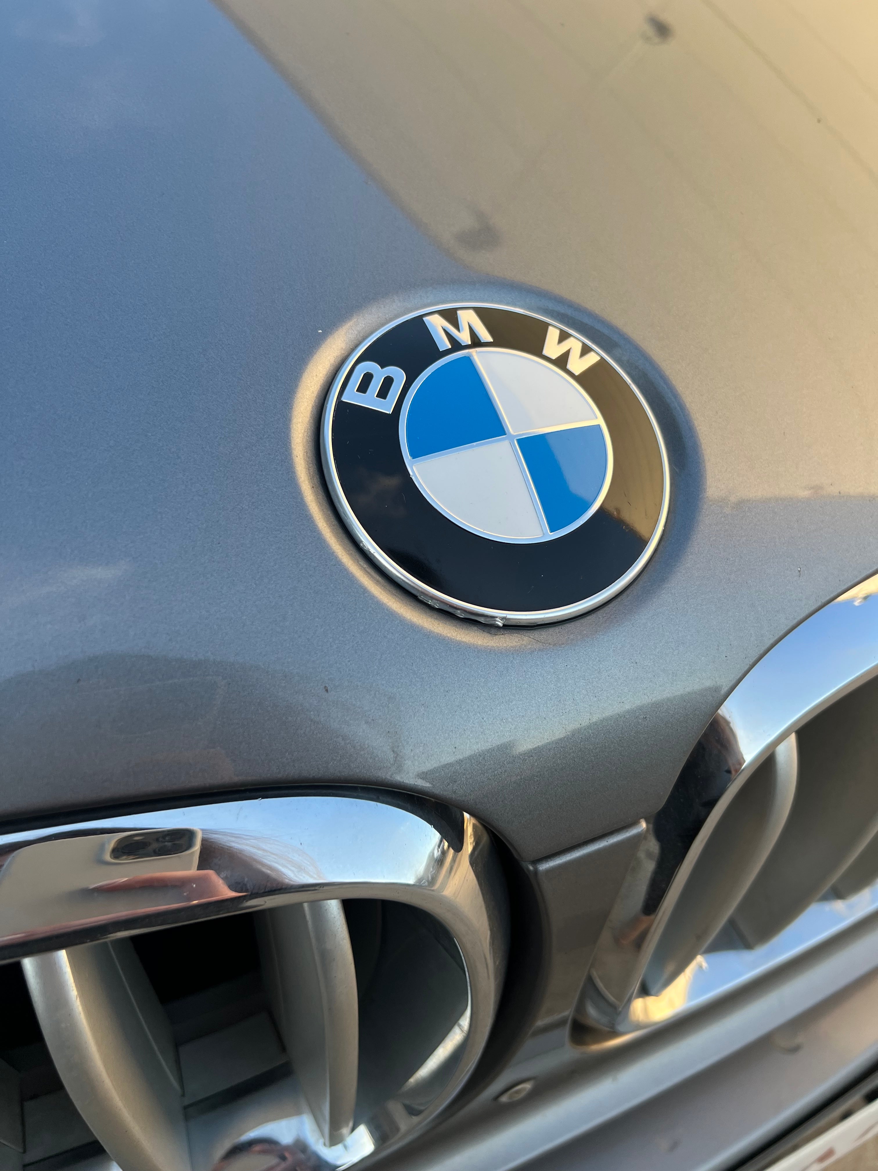 BMW X5 3.0 40E PACK M 313CH BMW X5 3.0 40E PACK M 313CH