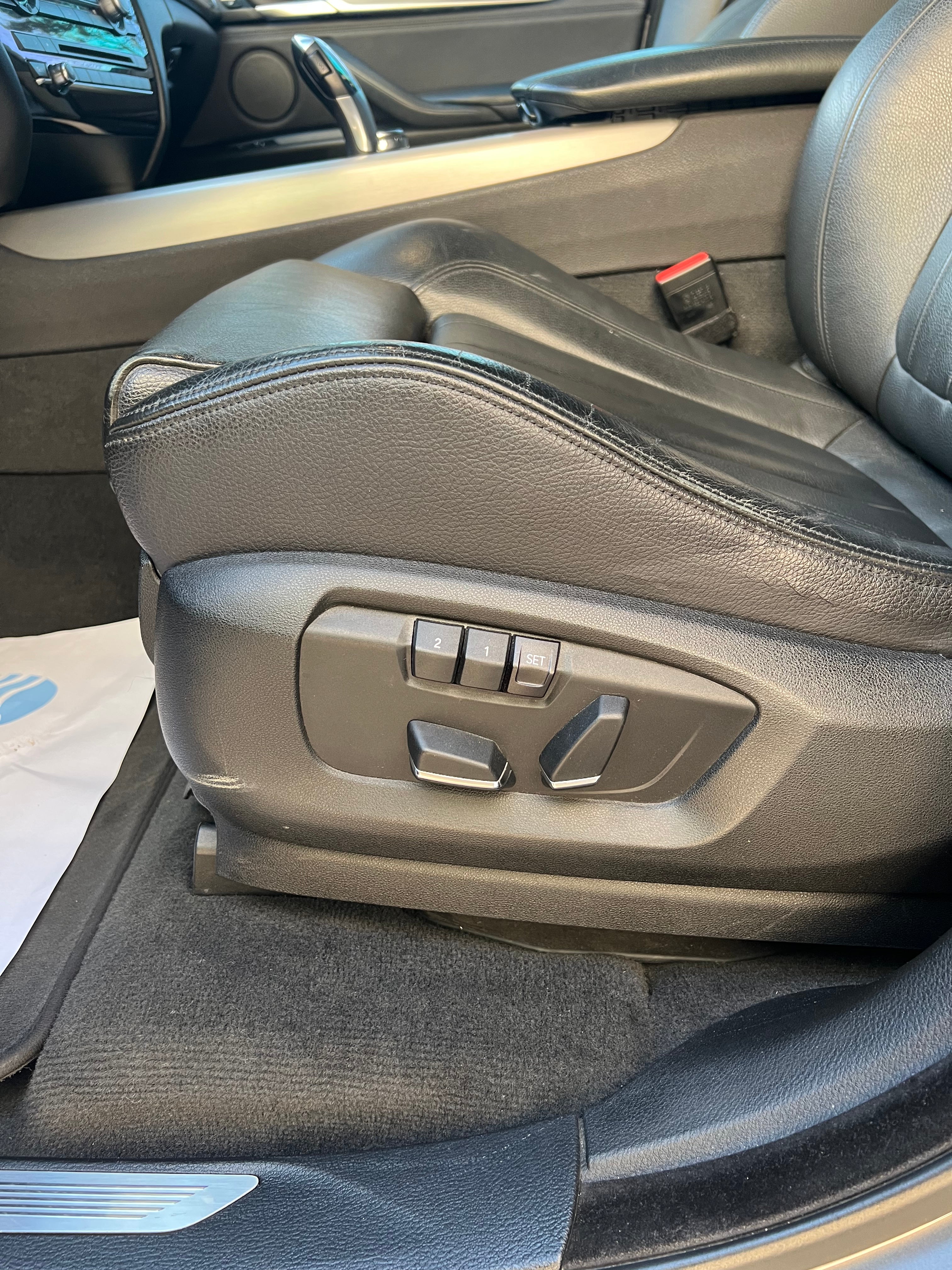 BMW X5 3.0 40E PACK M 313CH BMW X5 3.0 40E PACK M 313CH