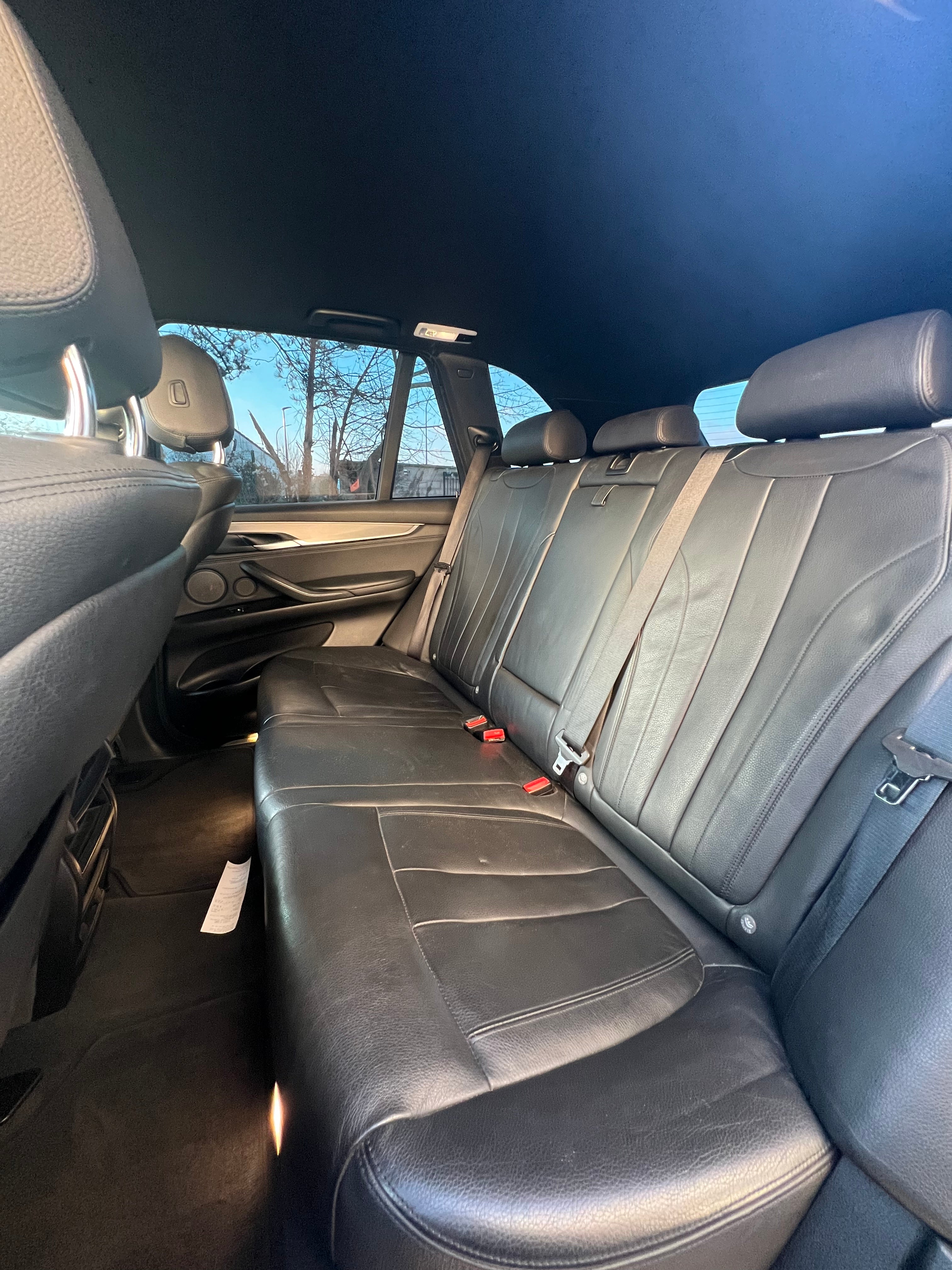 BMW X5 3.0 40E PACK M 313CH BMW X5 3.0 40E PACK M 313CH