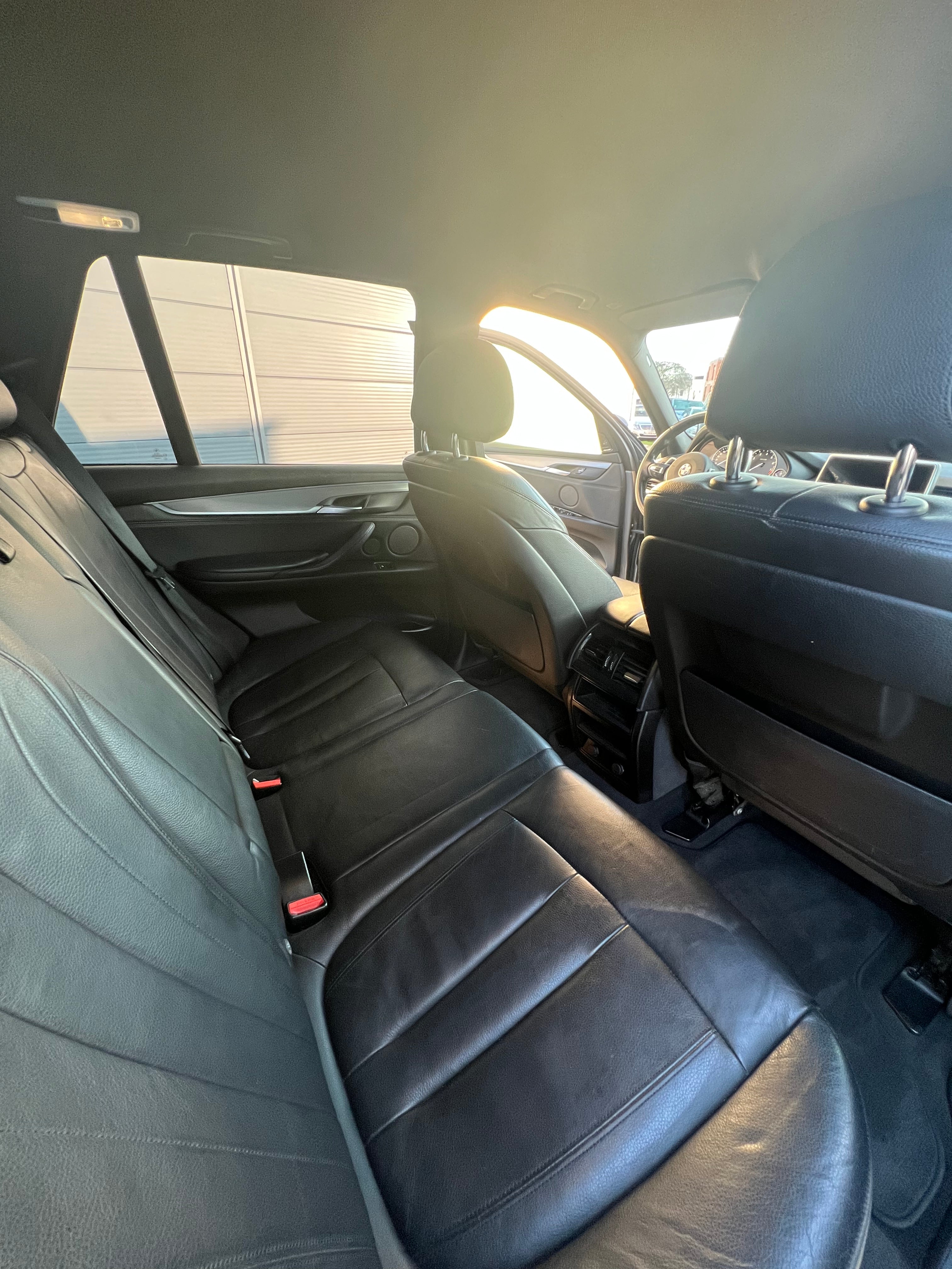 BMW X5 3.0 40E PACK M 313CH BMW X5 3.0 40E PACK M 313CH