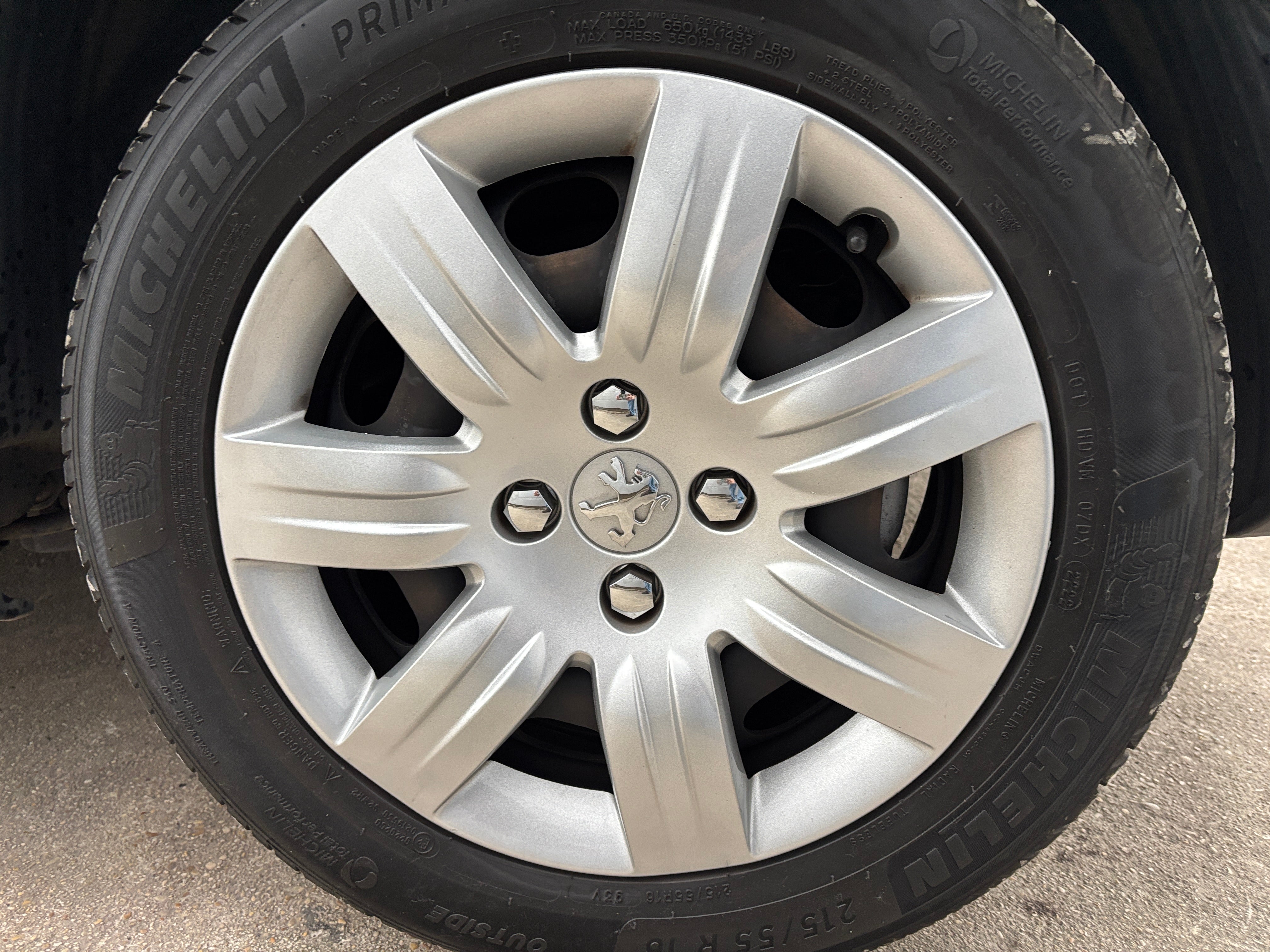 Peugeot Partner Teepee 1.2 PureTech 110CH Peugeot Partner Teepee 1.2 PureTech 110CH