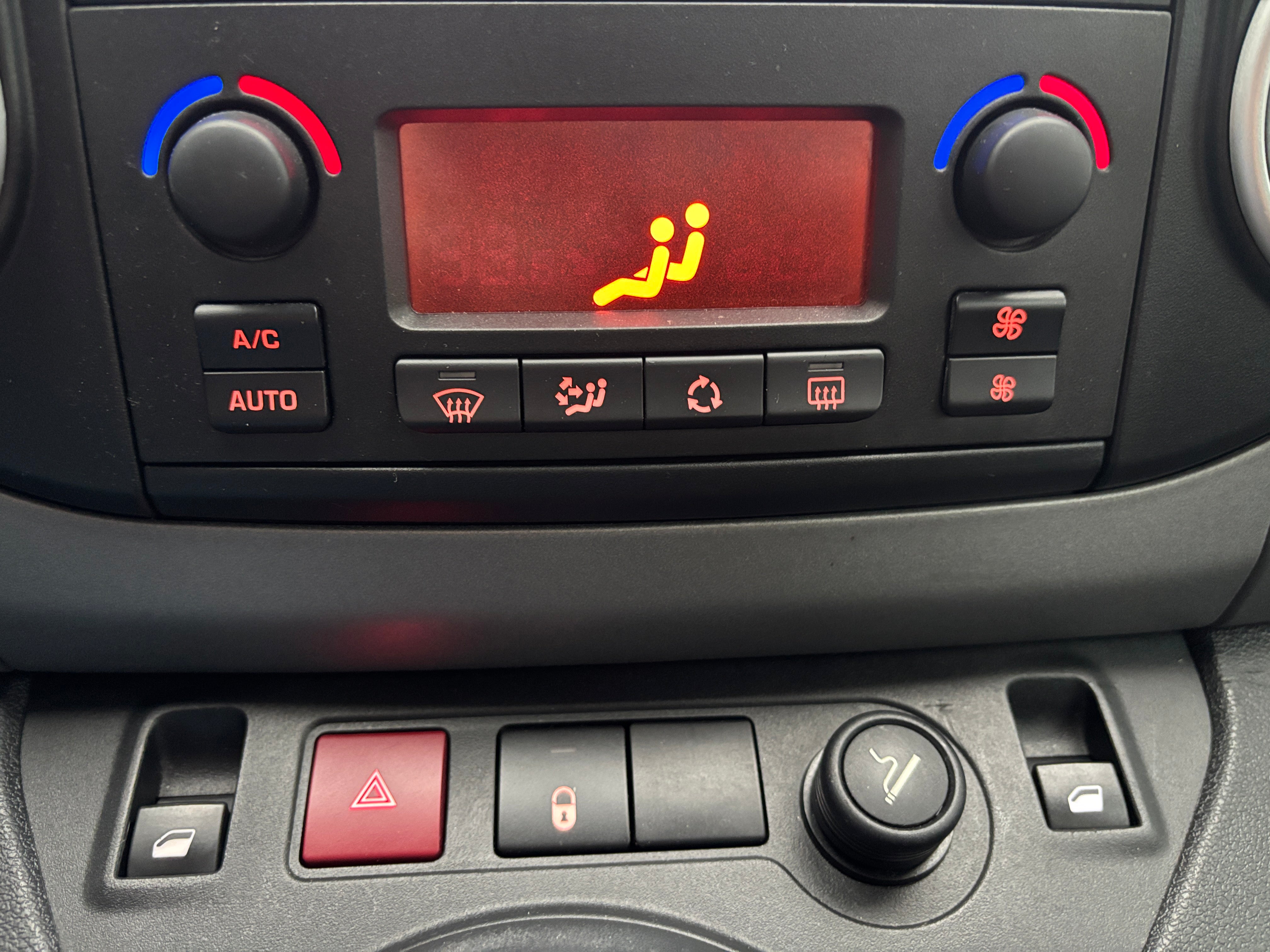 Peugeot Partner Teepee 1.2 PureTech 110CH Peugeot Partner Teepee 1.2 PureTech 110CH