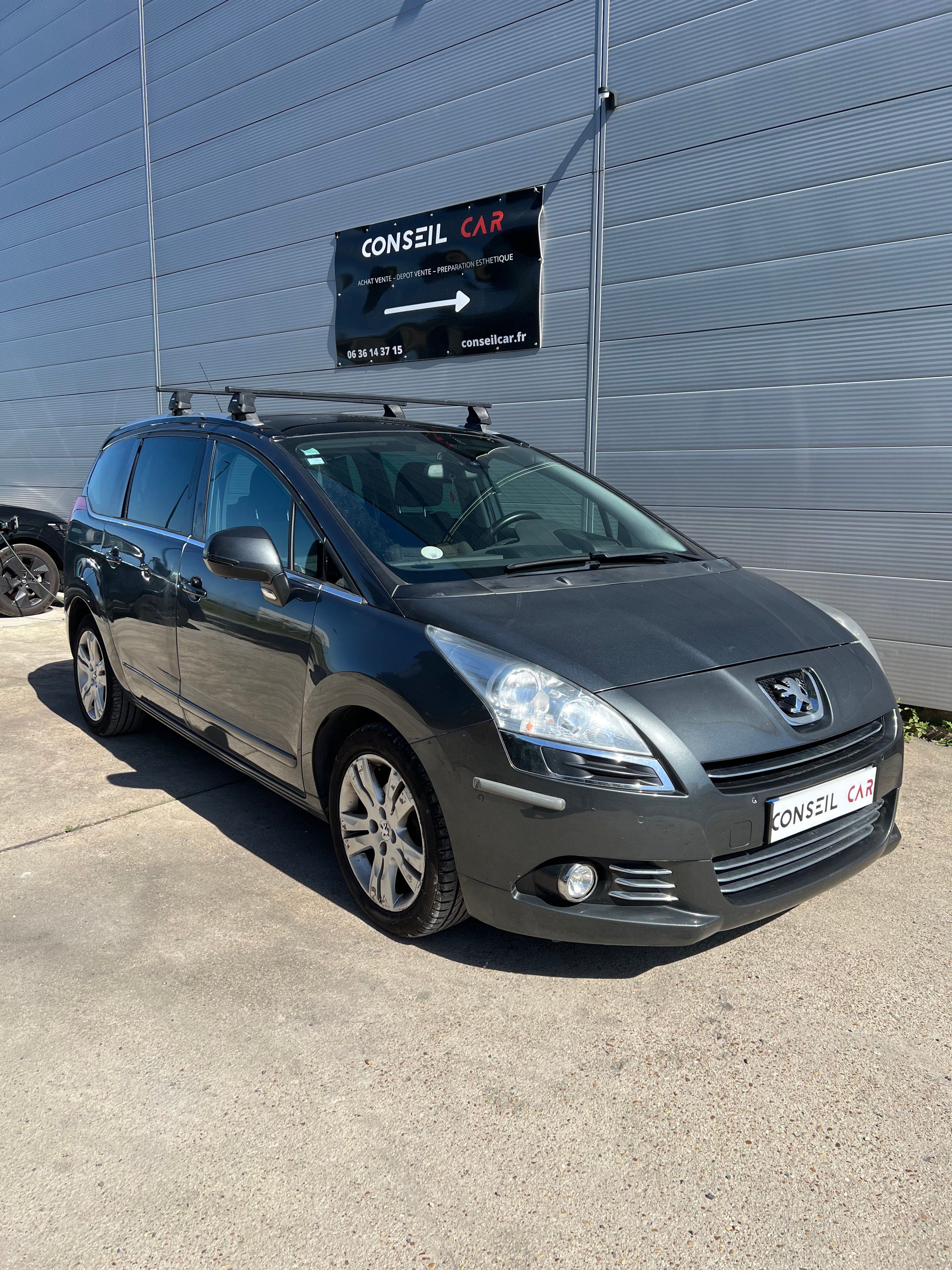 Peugeot 5008 1.6 HDi ALLURE Peugeot 5008 1.6 HDi ALLURE