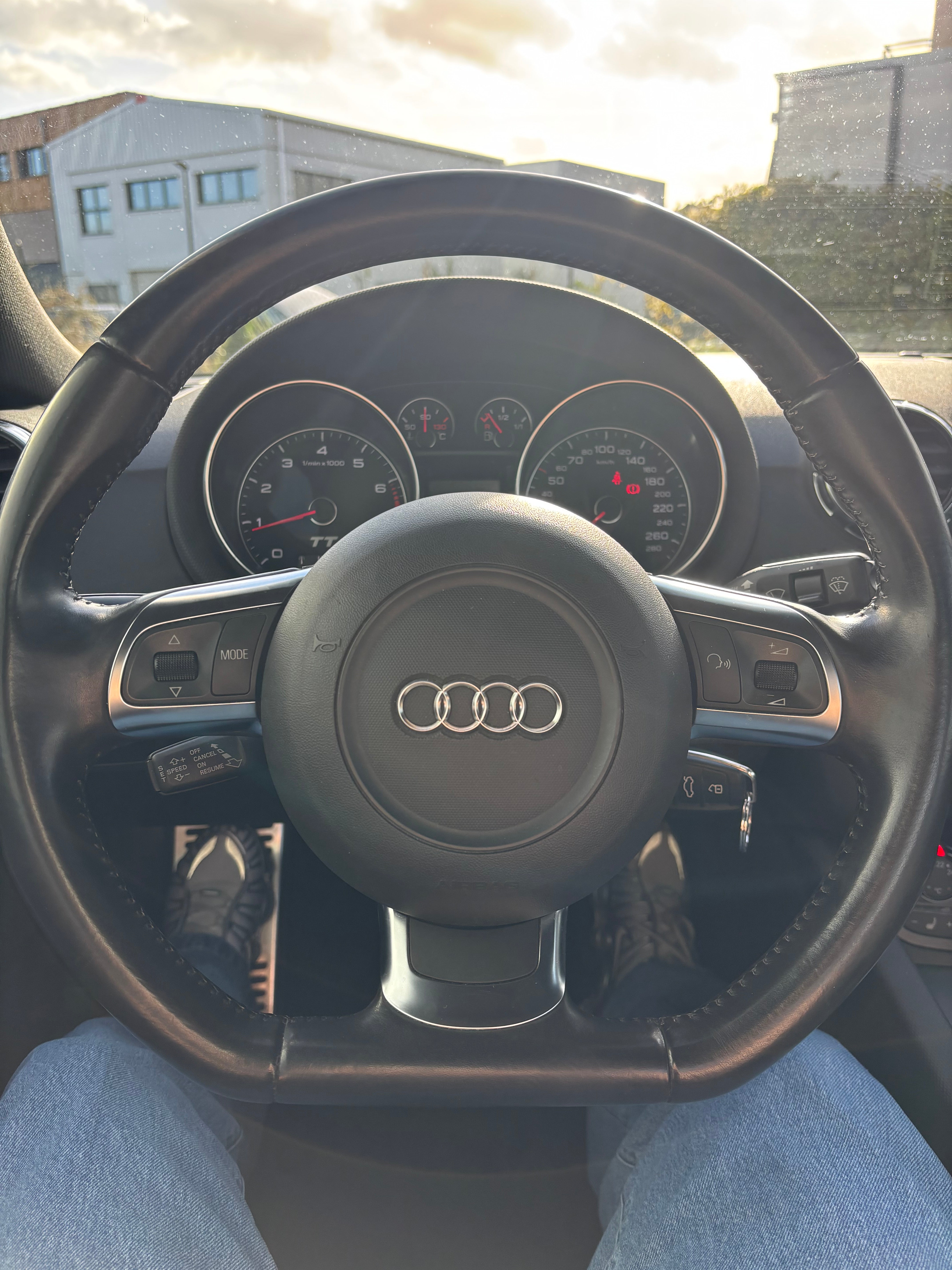 Audi TT 1.8 I Turbo Roadster 160cv Audi TT 1.8 I Turbo Roadster 160cv