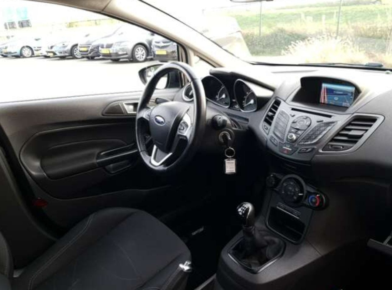 Ford Fiesta 1.6 CDTI 95cv (#105) Ford Fiesta 1.6 CDTI 95cv (#105)