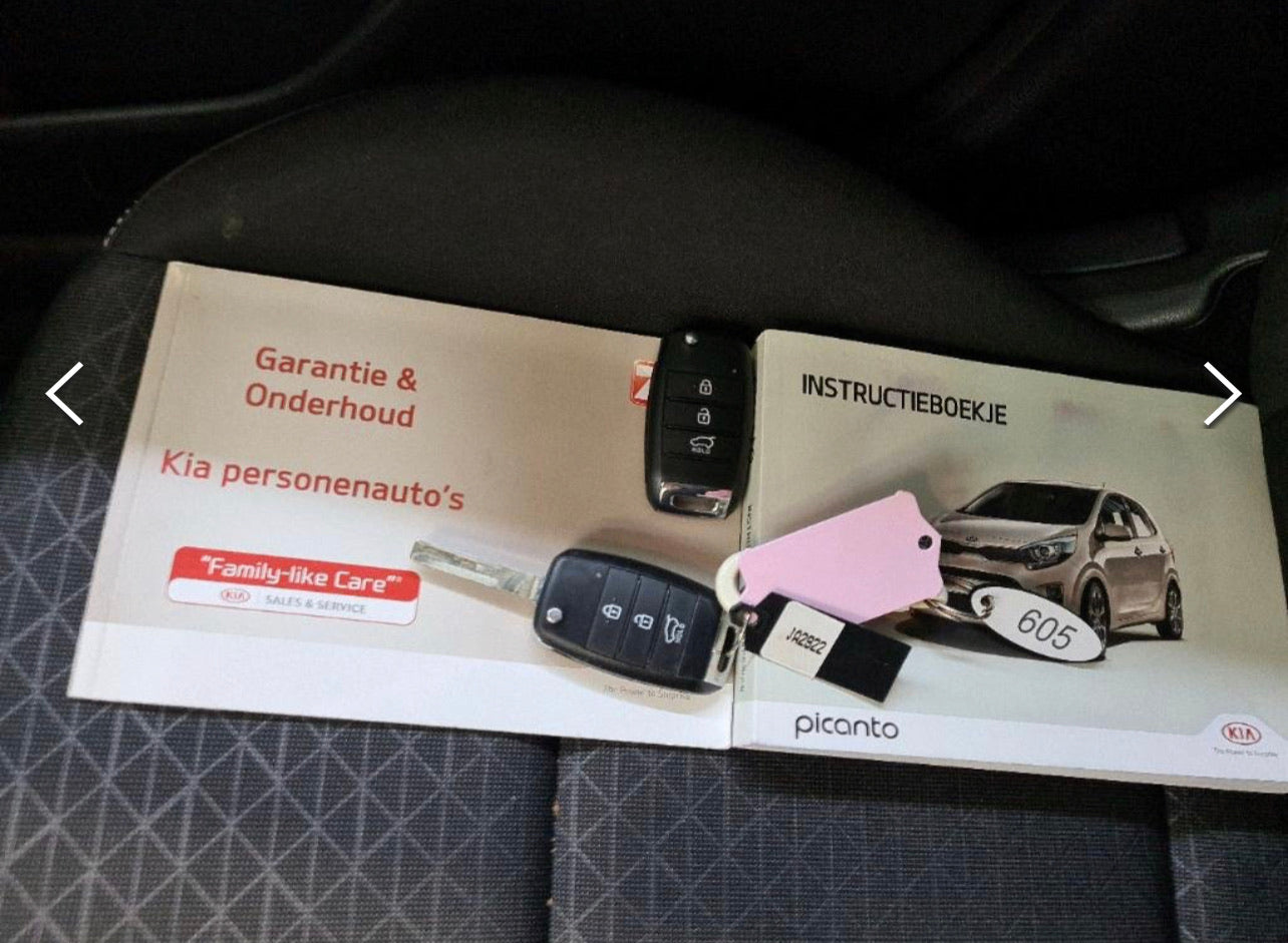 Kia Picanto - Essence - manuelle - 1.0 67 cv (#109) Kia Picanto - Essence - manuelle - 1.0 67 cv (#109)