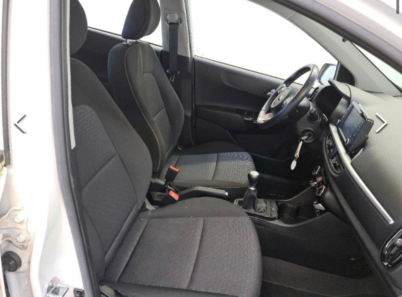 Kia Picanto - Essence - manuelle - 1.0 67 cv (#109) Kia Picanto - Essence - manuelle - 1.0 67 cv (#109)