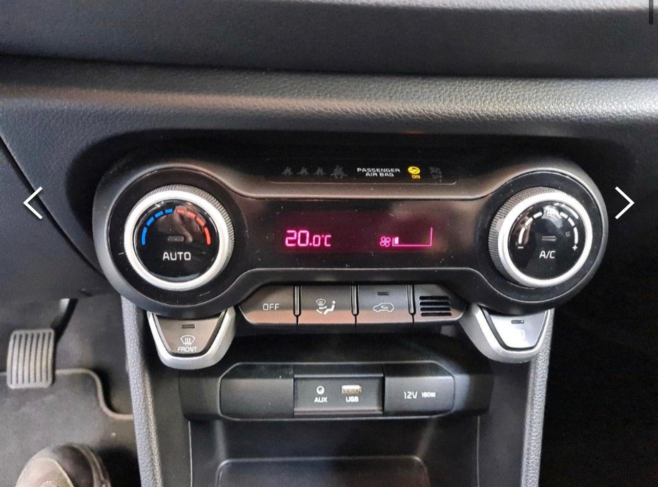 Kia Picanto - Essence - manuelle - 1.0 67 cv (#109) Kia Picanto - Essence - manuelle - 1.0 67 cv (#109)