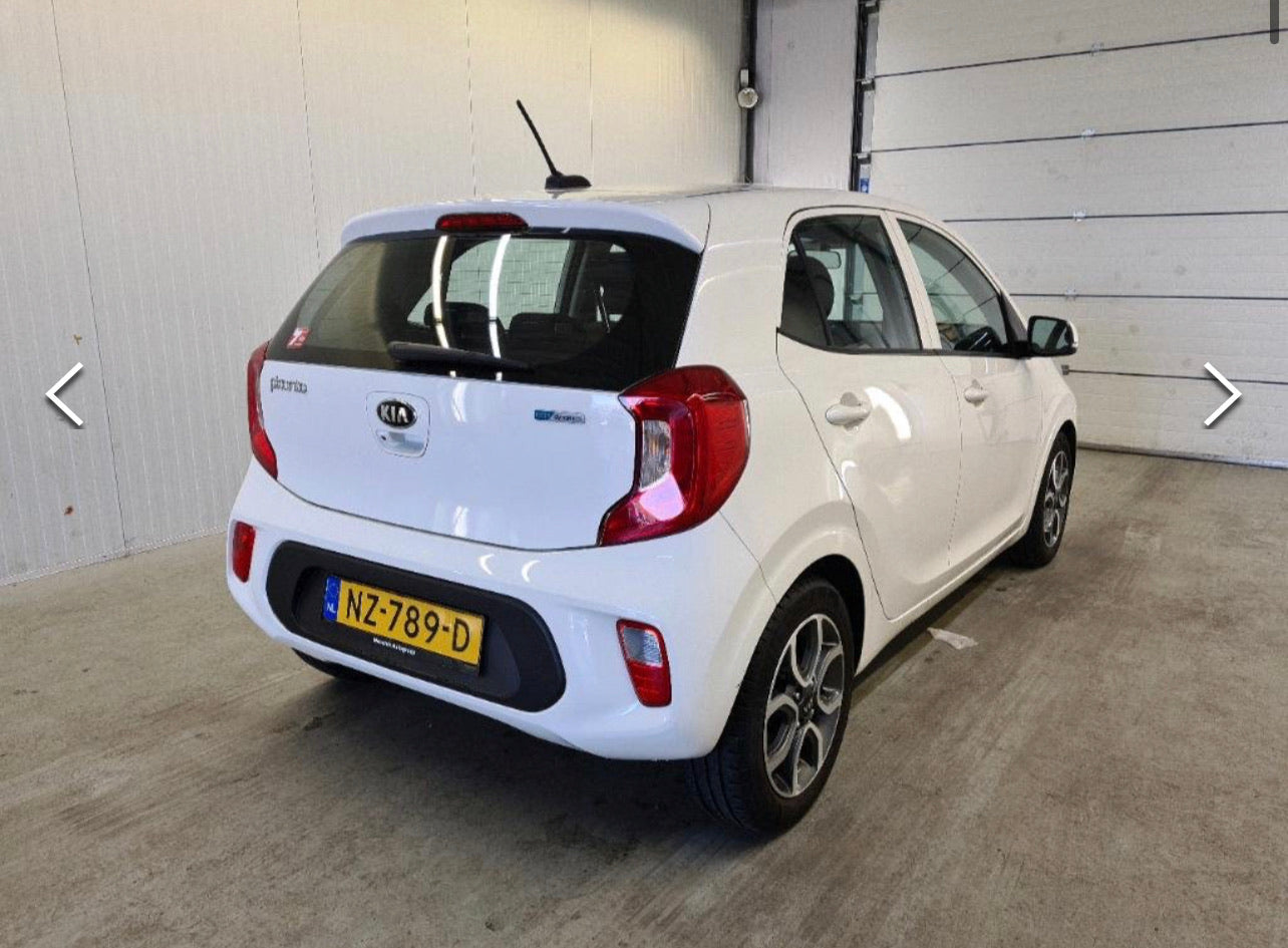 Kia Picanto - Essence - manuelle - 1.0 67 cv (#109) Kia Picanto - Essence - manuelle - 1.0 67 cv (#109)