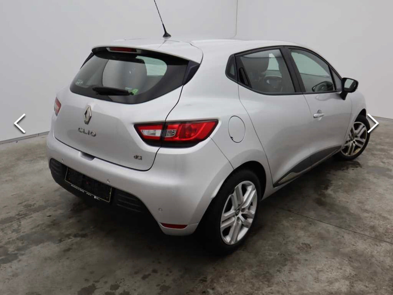 Renault Clio- Diesel - manuelle - 1.5 DCI 75 cv (#110) Renault Clio- Diesel - manuelle - 1.5 DCI 75 cv (#110)