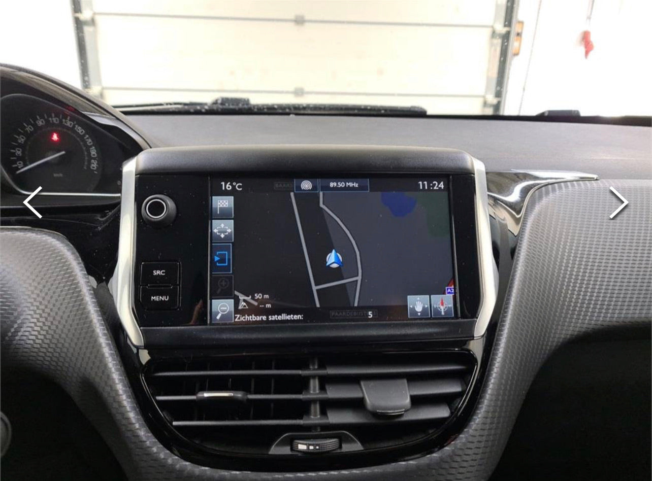 Peugeot 208 - Essence - auto - 1.2 PureTech 110 cv (#107) Peugeot 208 - Essence - auto - 1.2 PureTech 110 cv (#107)