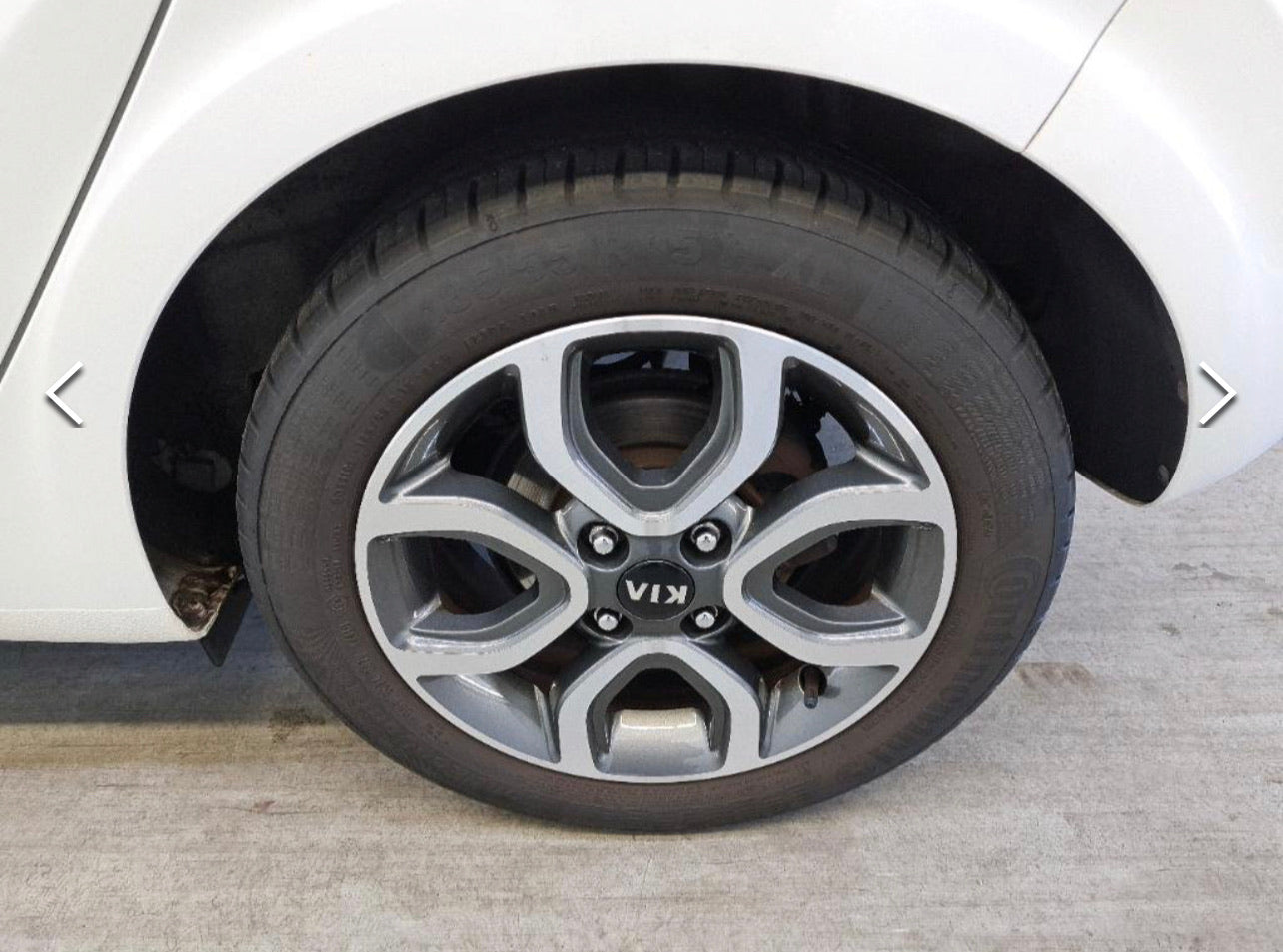 Kia Picanto - Essence - manuelle - 1.0 67 cv (#109) Kia Picanto - Essence - manuelle - 1.0 67 cv (#109)