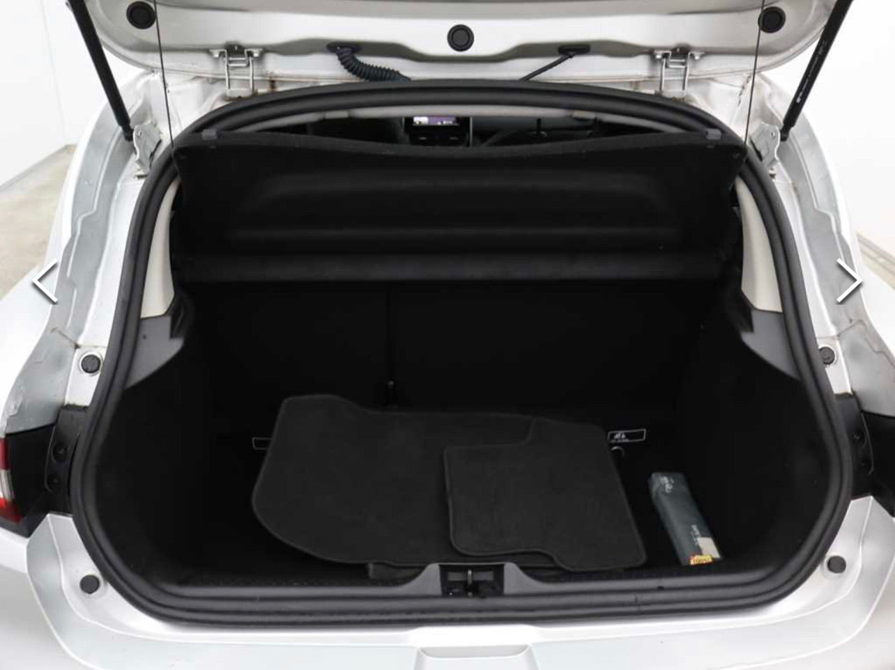 Renault Clio- Diesel - manuelle - 1.5 DCI 75 cv (#110) Renault Clio- Diesel - manuelle - 1.5 DCI 75 cv (#110)