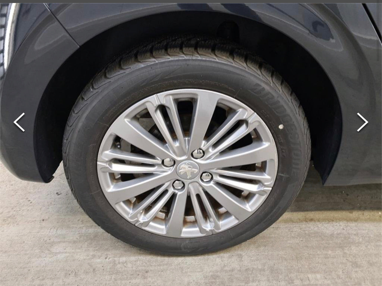 Peugeot 208 - Essence - auto - 1.2 PureTech 110 cv (#107) Peugeot 208 - Essence - auto - 1.2 PureTech 110 cv (#107)