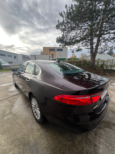 Jaguar XF X260 2.0 D 163 cv