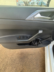 Volkswagen Polo VI 1.0 i 95ch