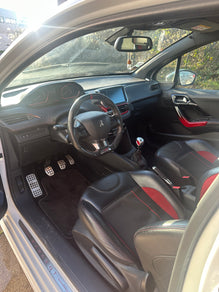 Peugeot 208 GTI 200cv